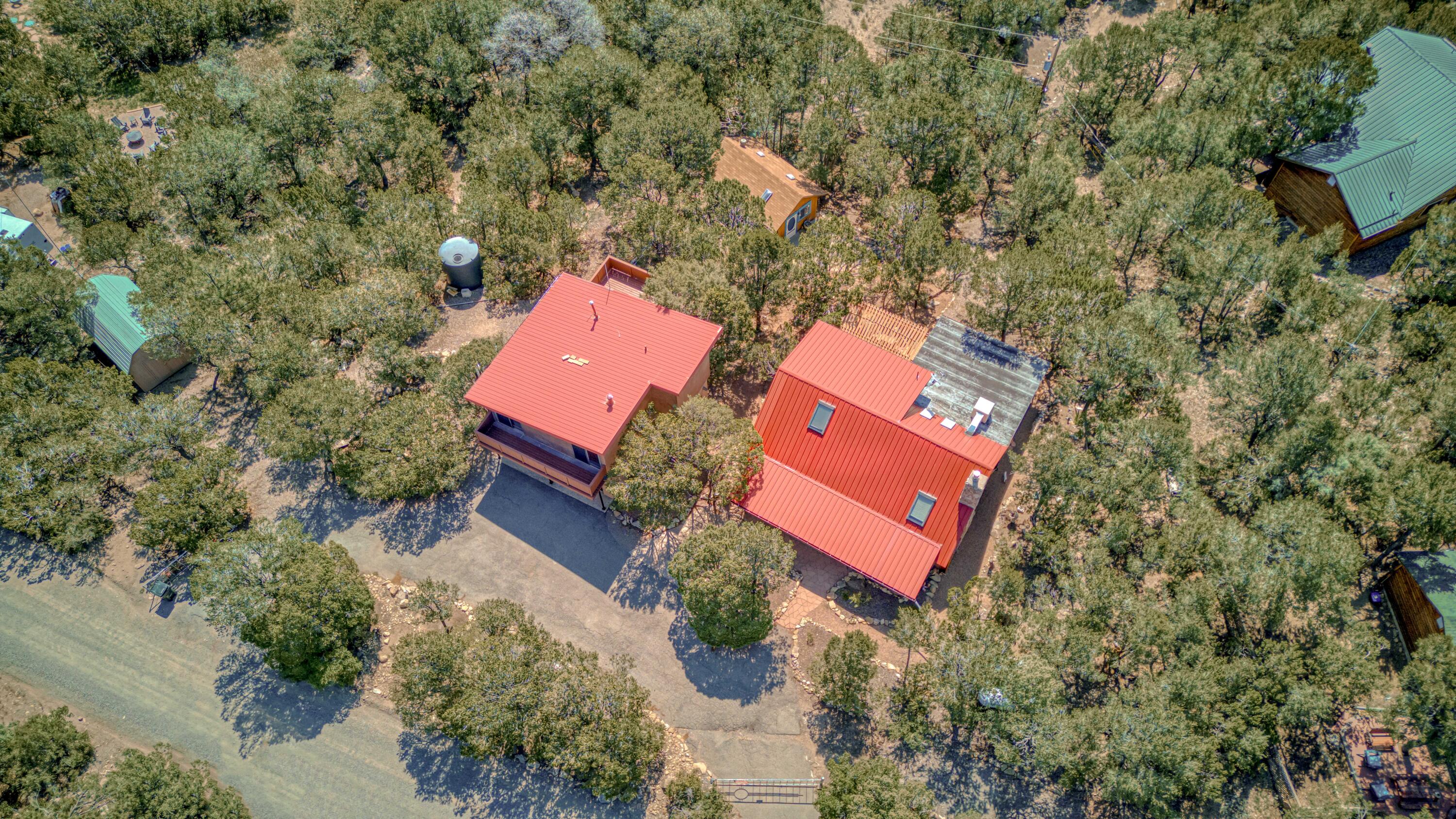 24 RIDGE Drive