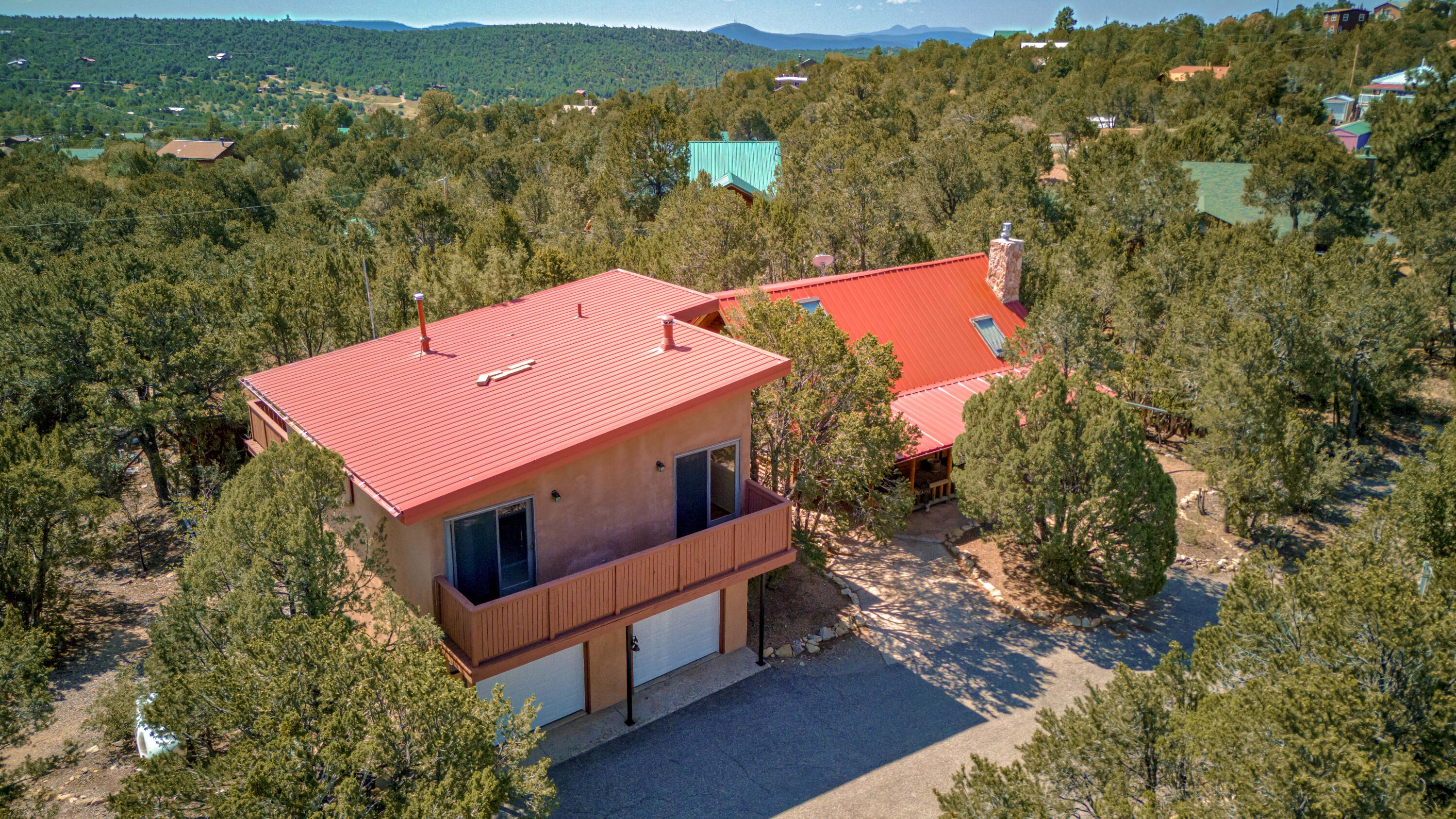 24 RIDGE Drive