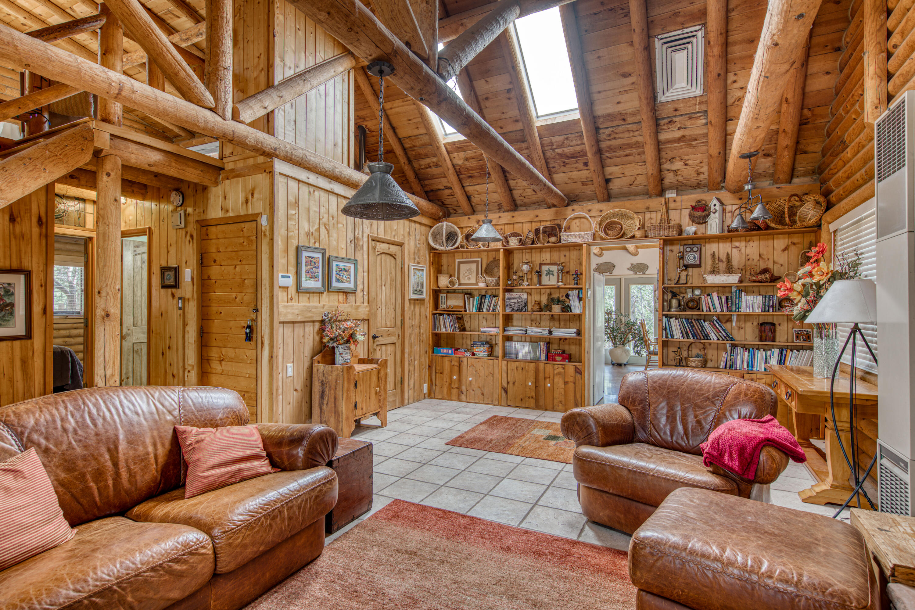 24 RIDGE Drive