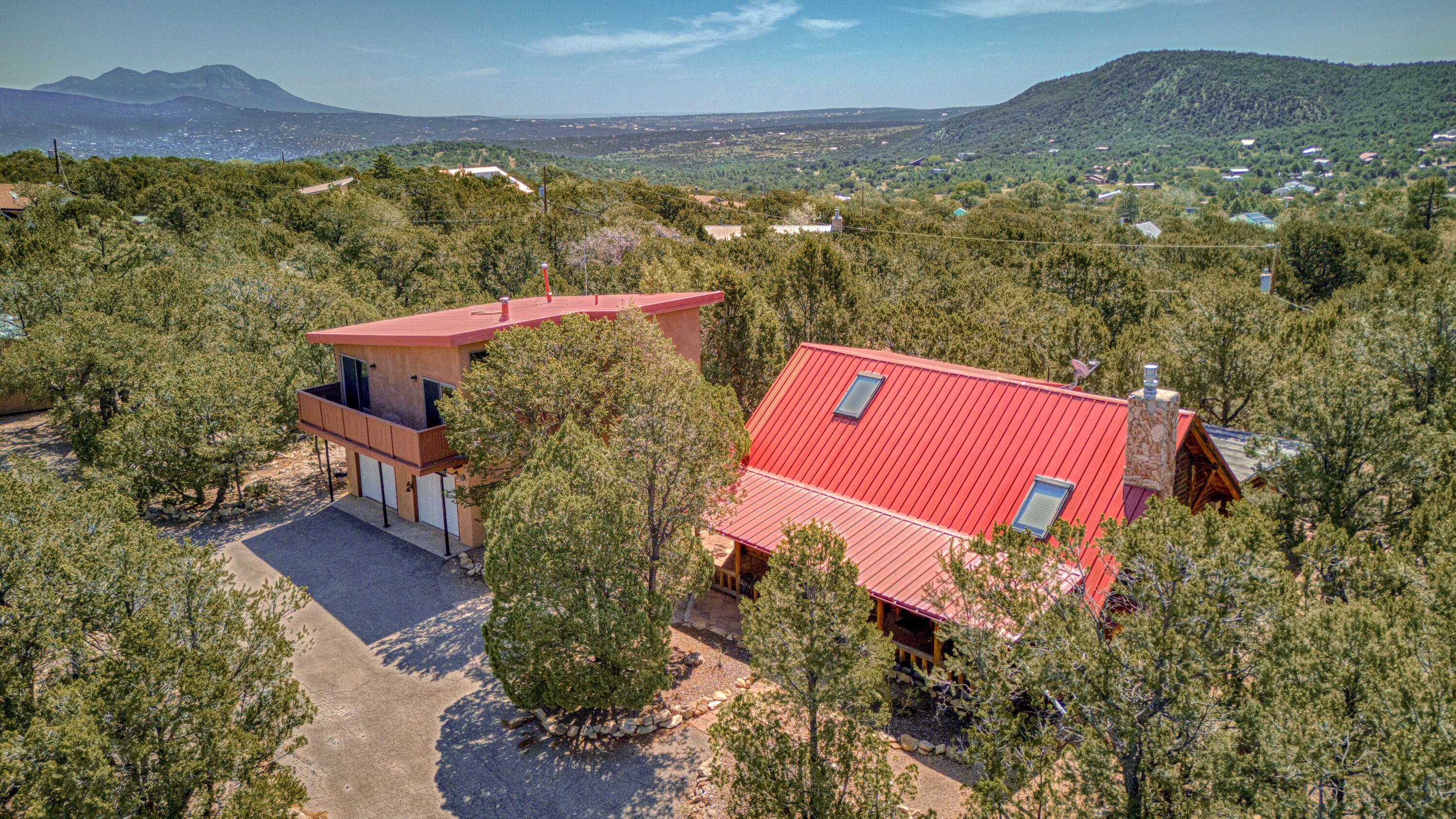 24 RIDGE Drive
