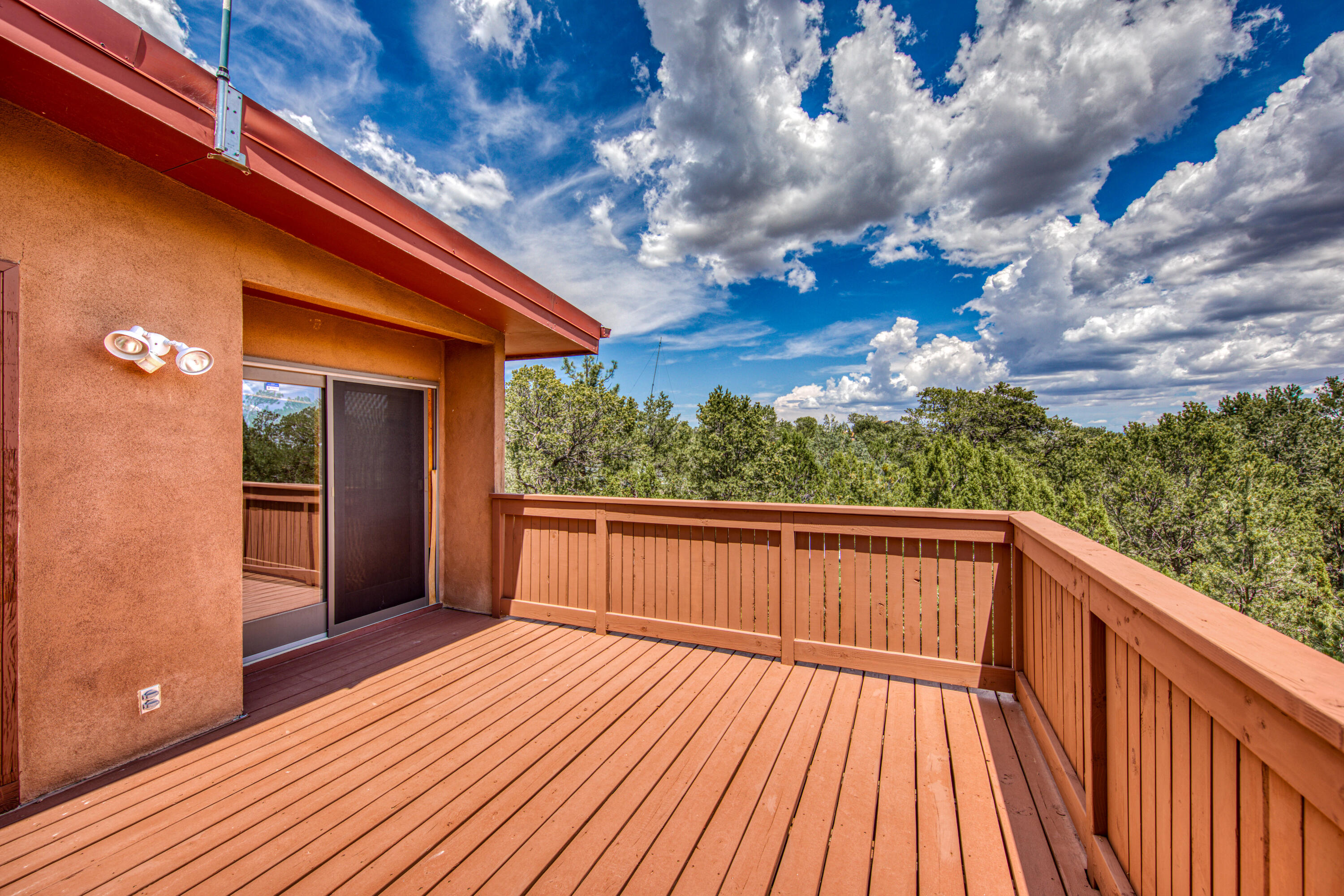 24 RIDGE Drive