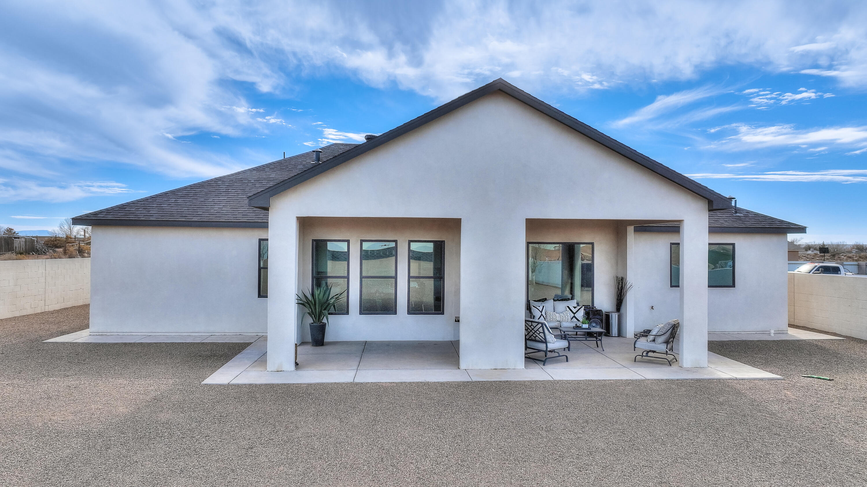 217 4TH Avenue SW