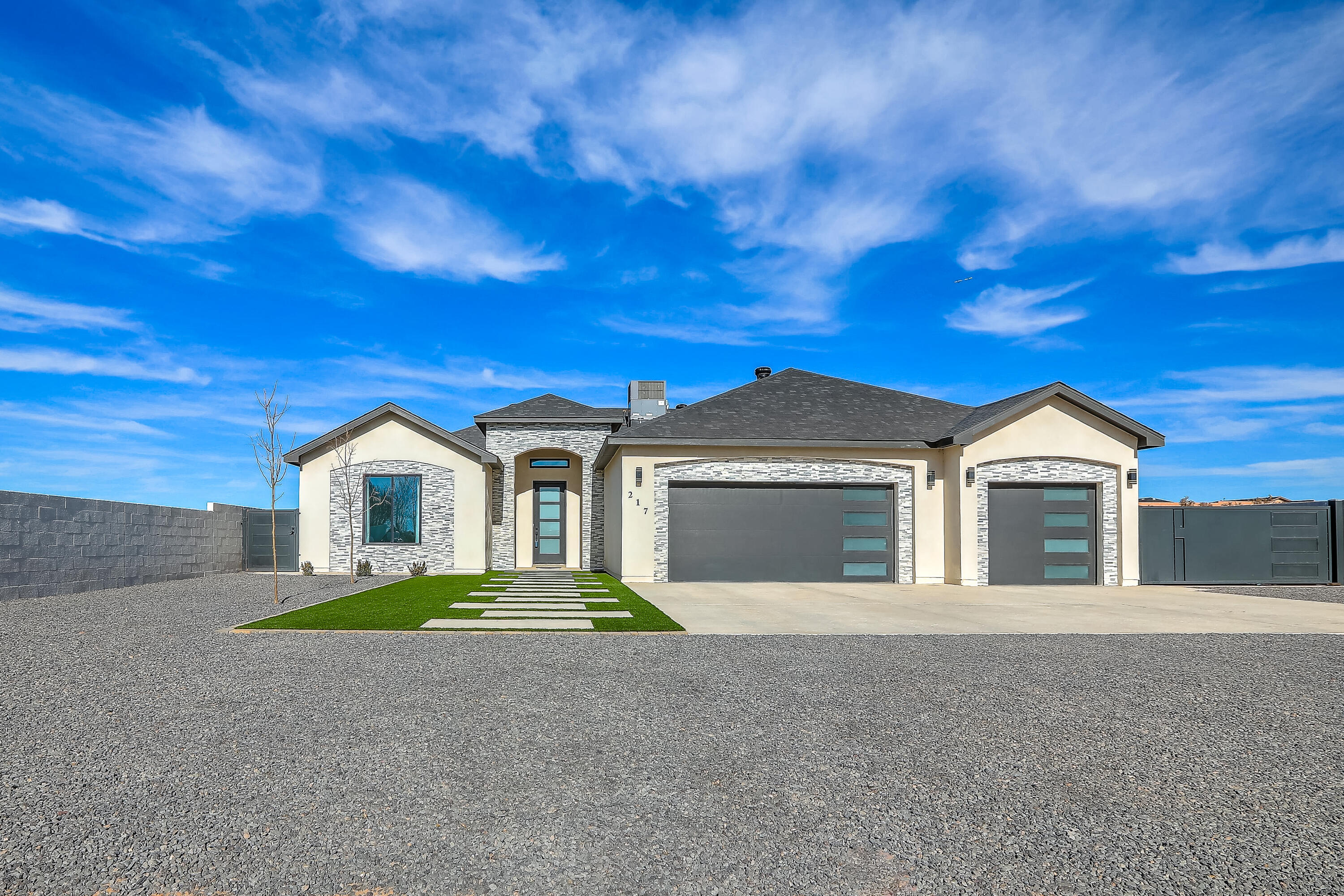 217 4TH Avenue SW