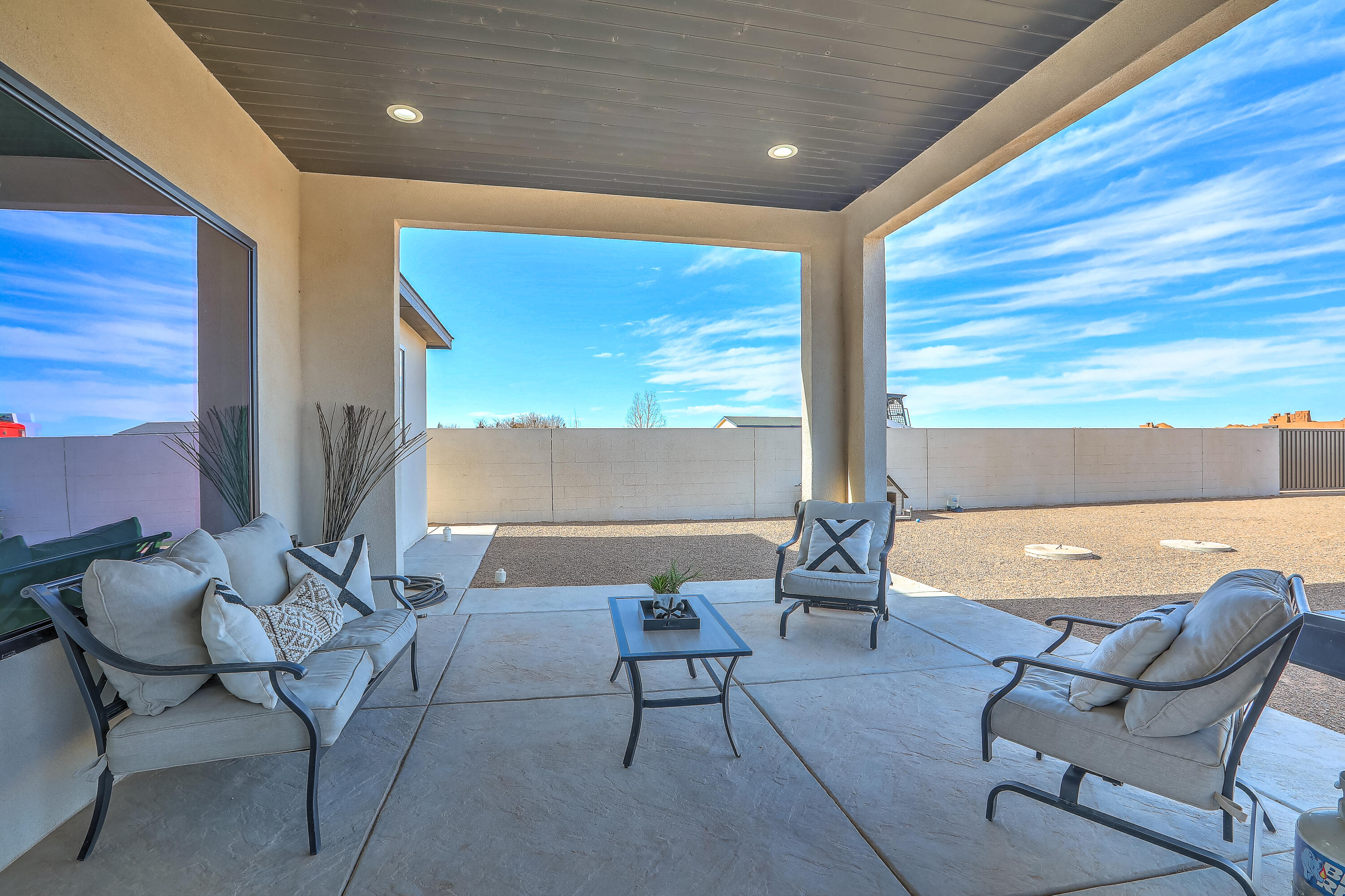217 4TH Avenue SW