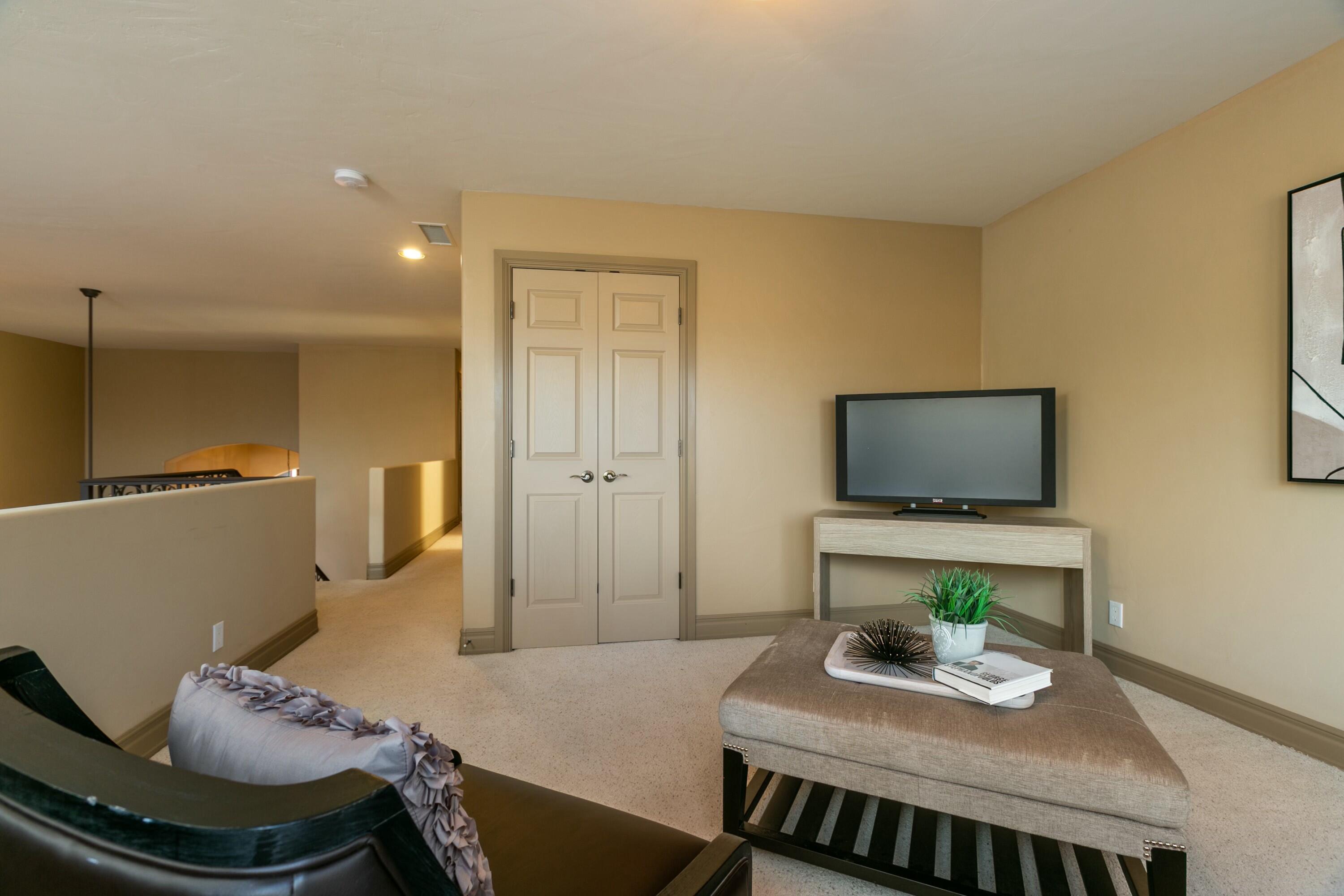12709 DESERT MARIGOLD Lane NE