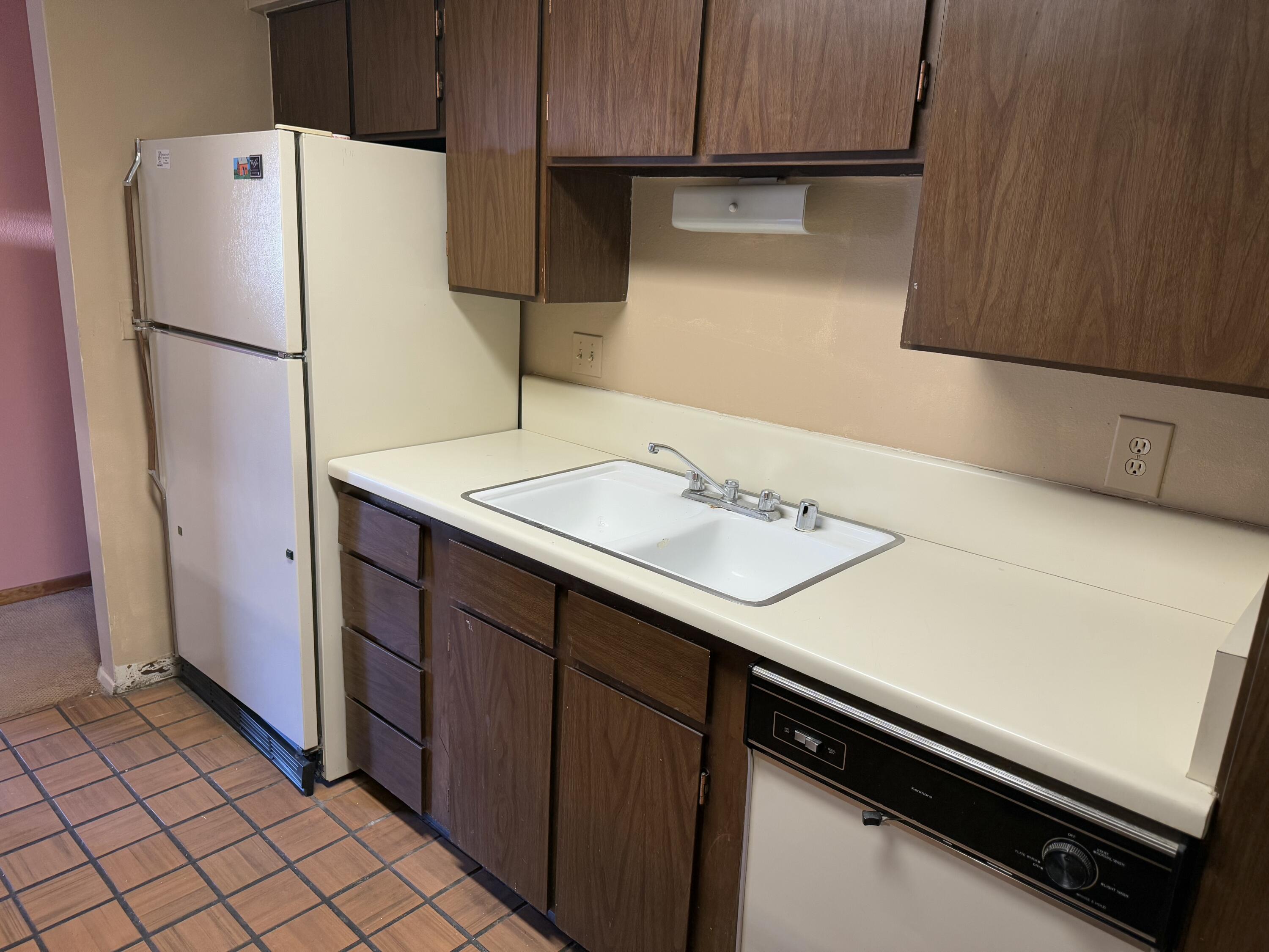 3831 MONTGOMERY Boulevard NE 422