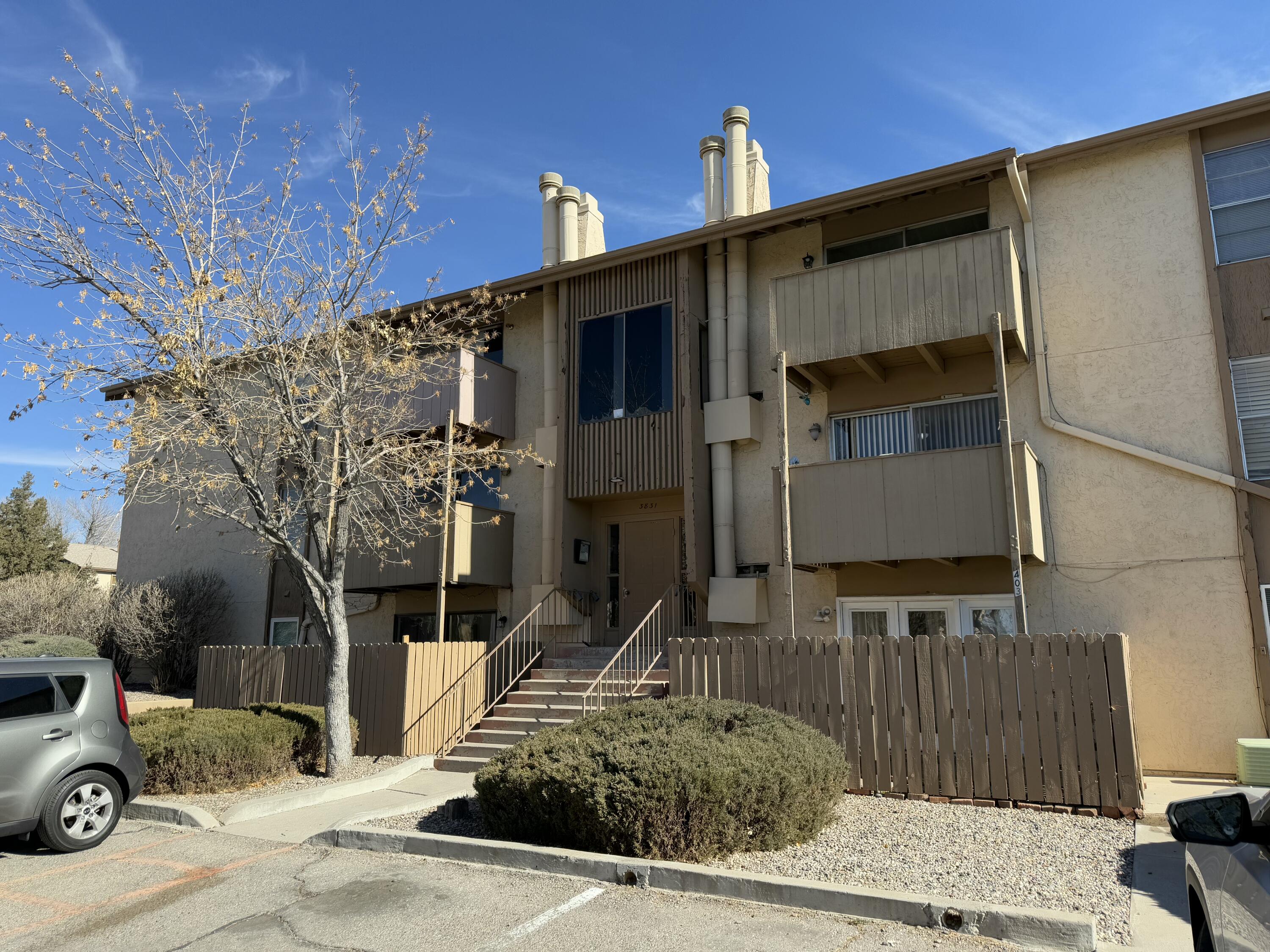 3831 MONTGOMERY Boulevard NE 422
