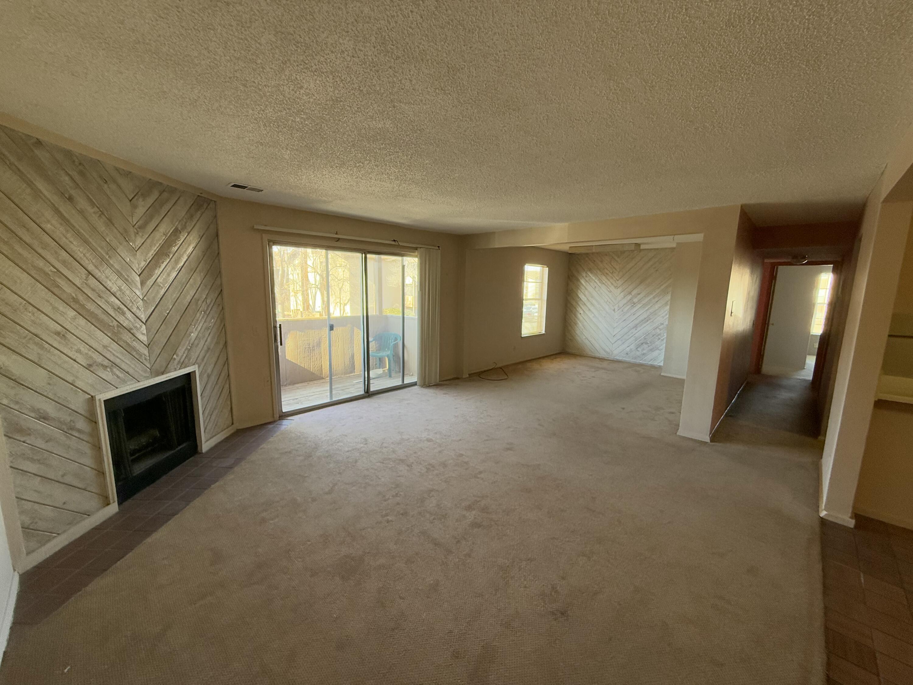 3831 MONTGOMERY Boulevard NE 422