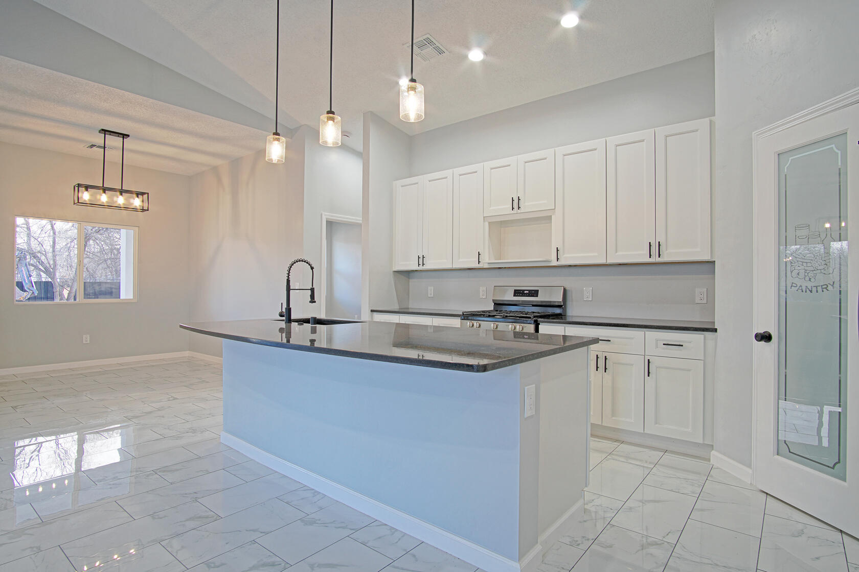 1242 VILLA ROSIE Court SW