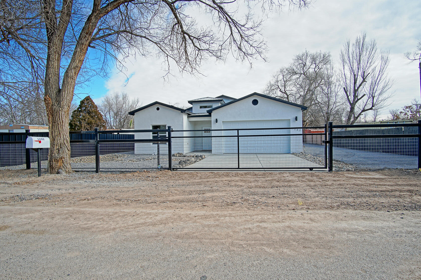 1242 VILLA ROSIE Court SW