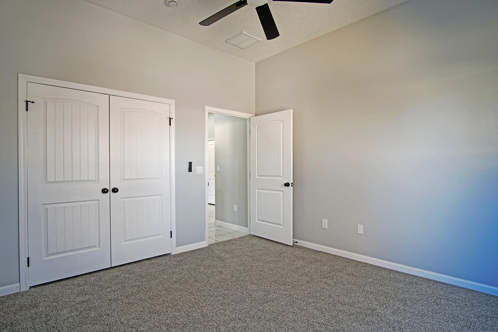 1242 VILLA ROSIE Court SW