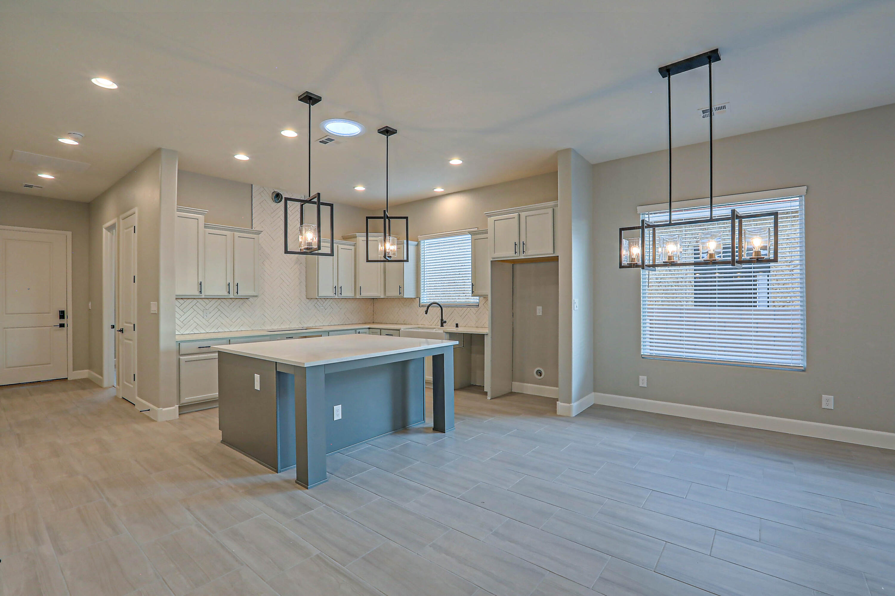7747 MAJESTY Court NW