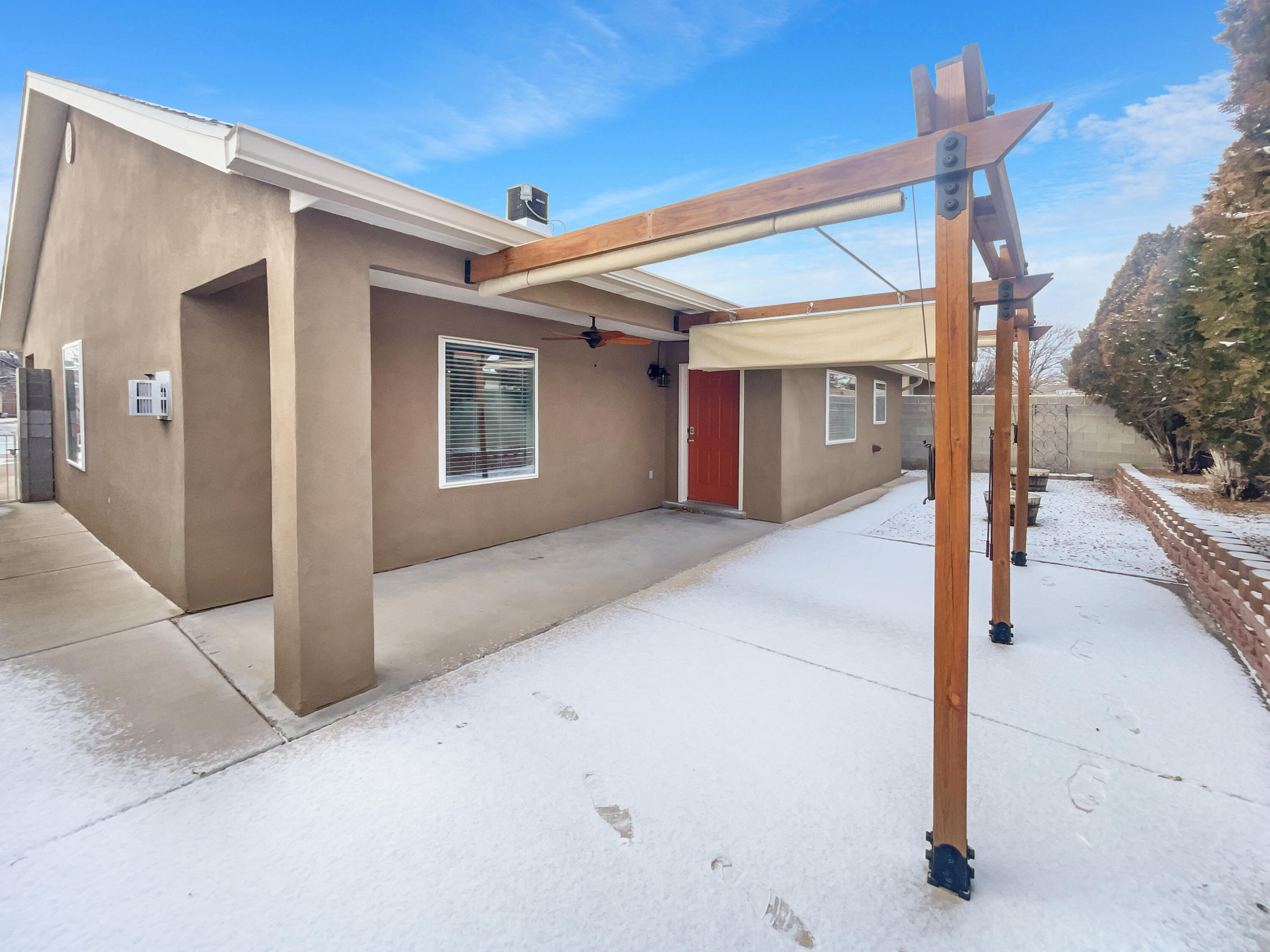 5701 MESA RIDGE Road NW