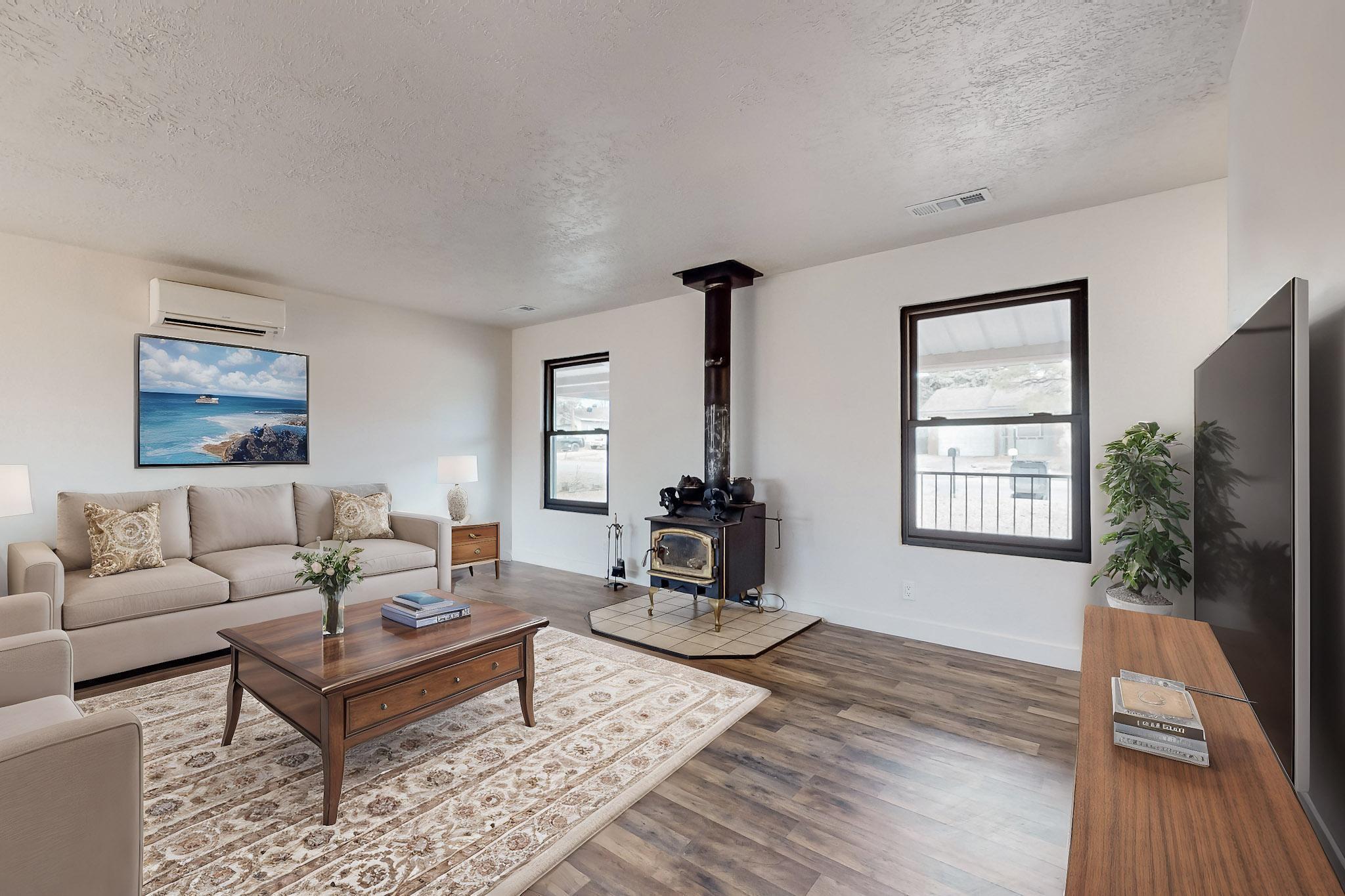 1670 BOREALIS Avenue SE