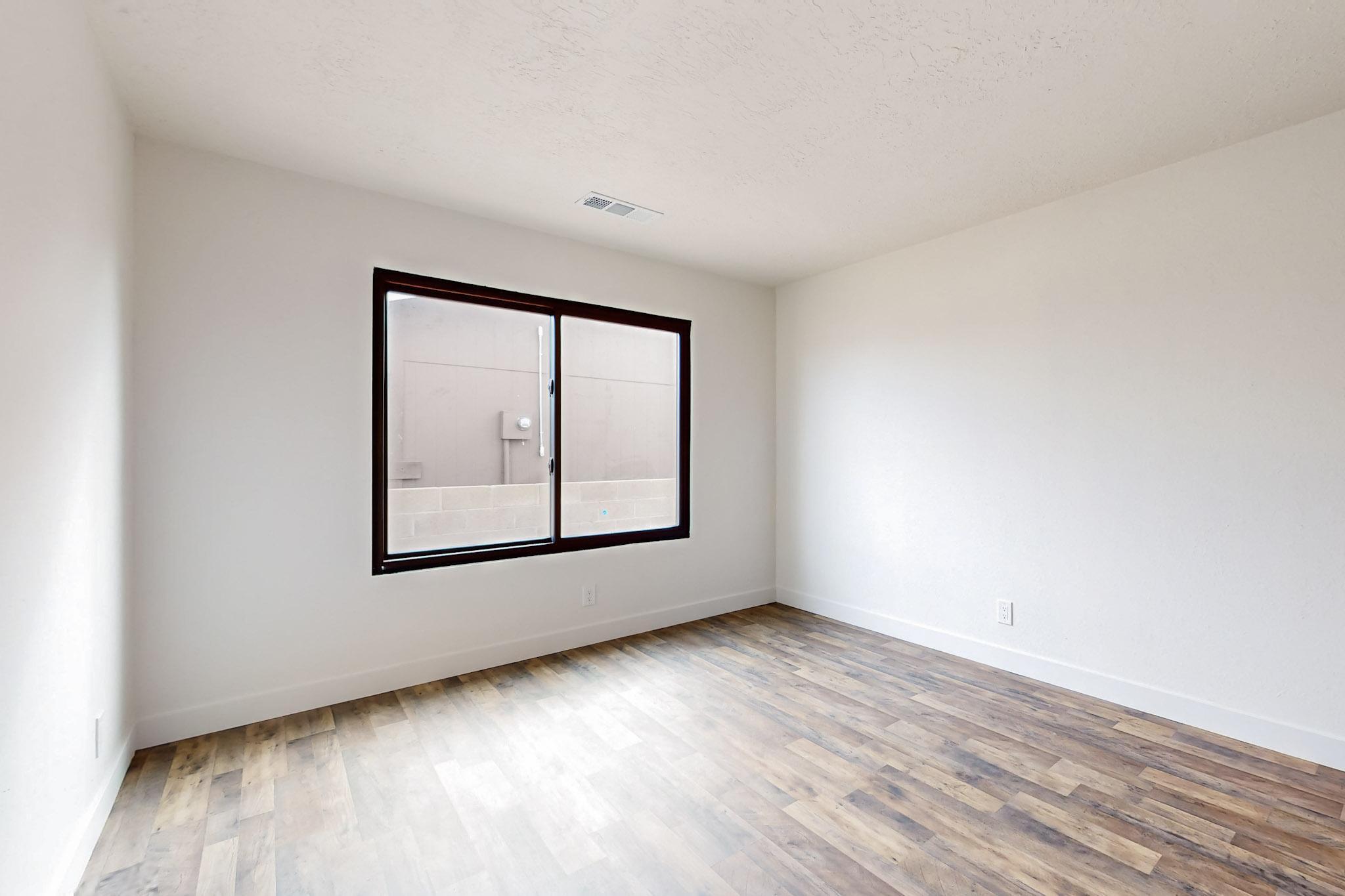 1670 BOREALIS Avenue SE