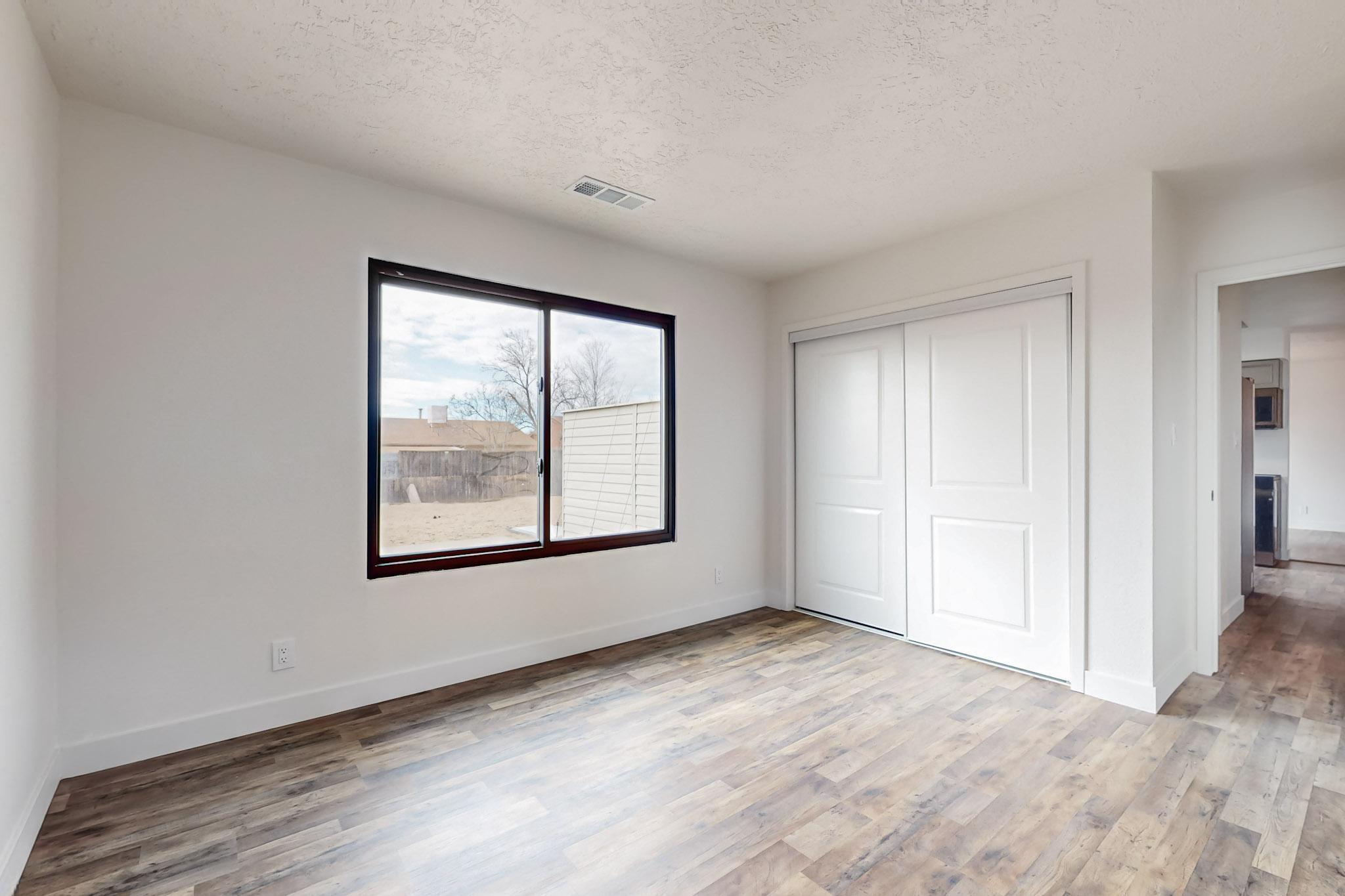 1670 BOREALIS Avenue SE