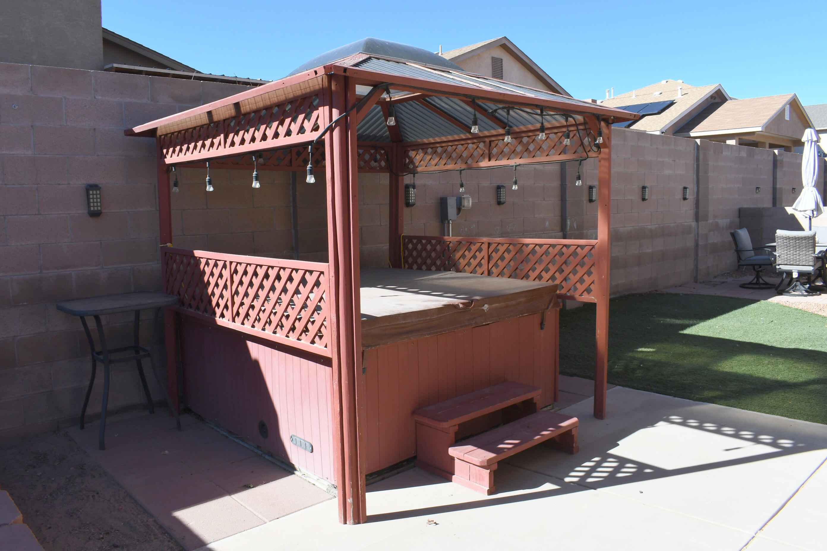 859 MOLTEN Place NW
