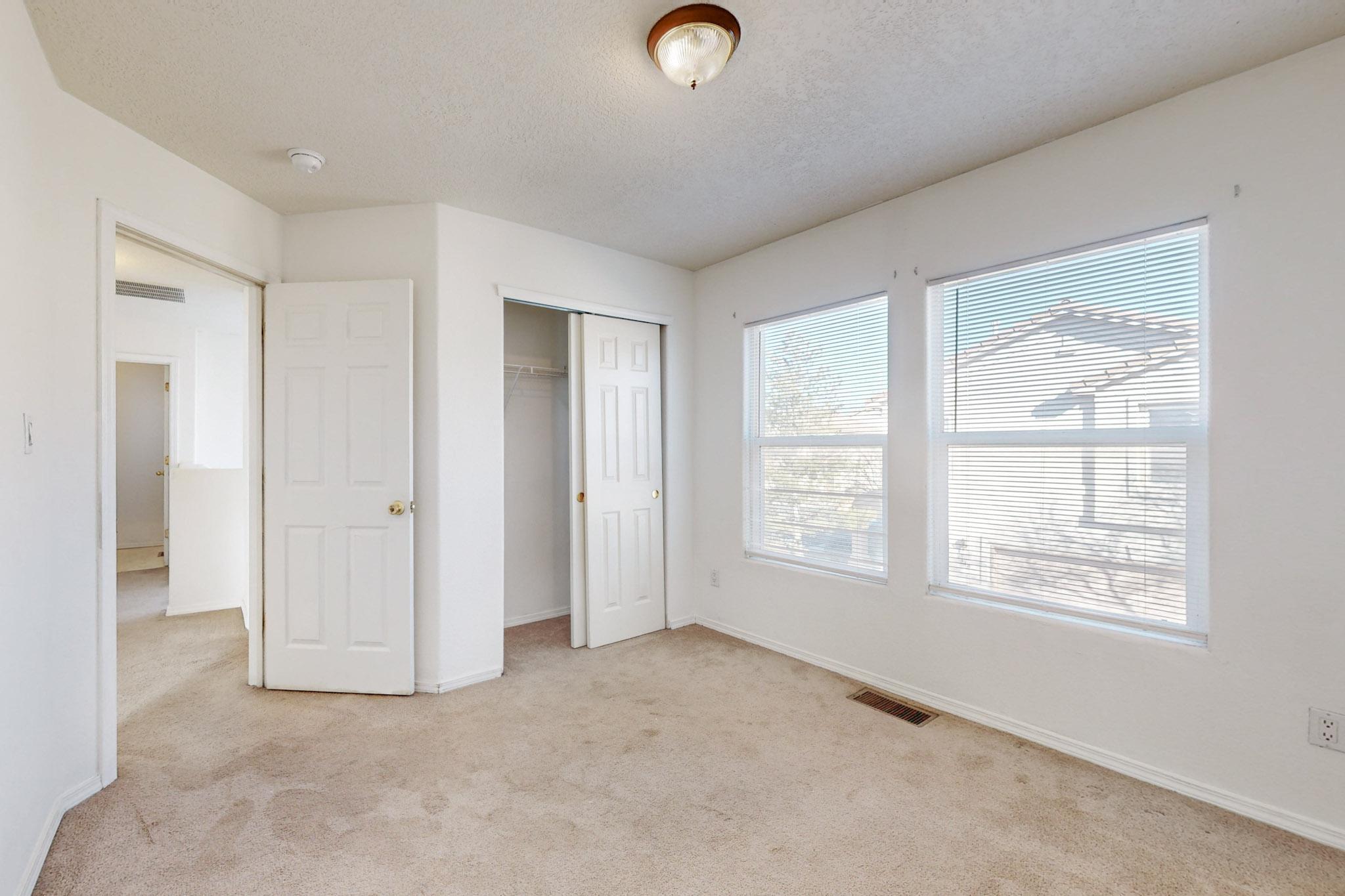 4320 Altura Vista Lane NE