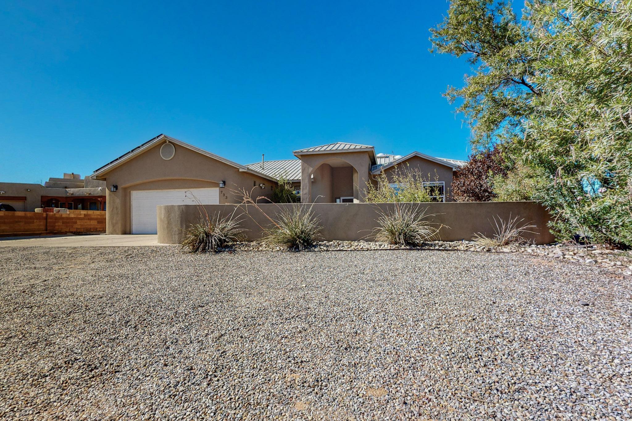 733 SONORA Road NE
