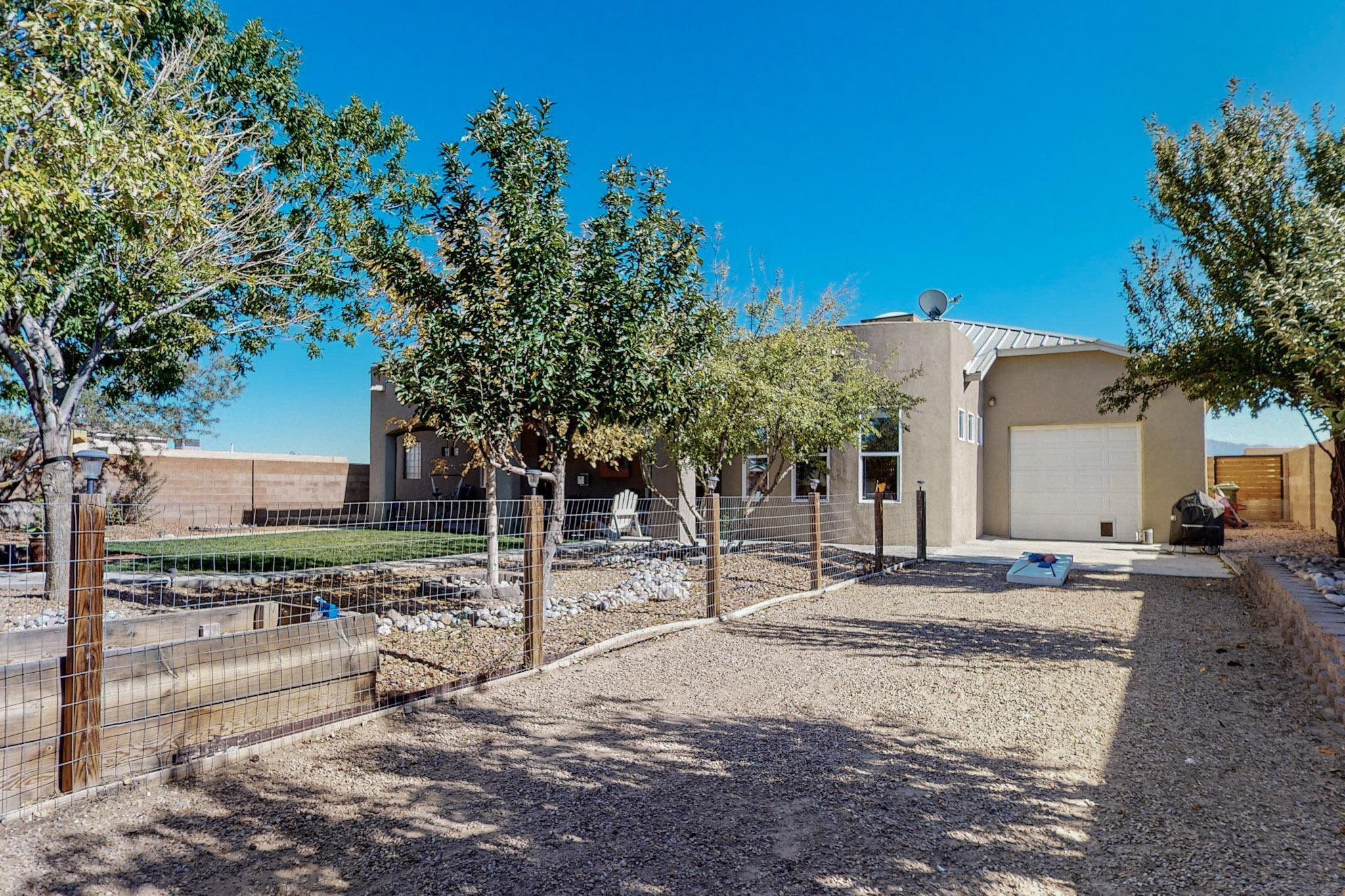 733 SONORA Road NE
