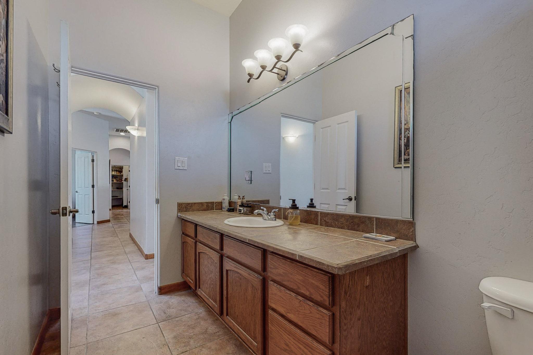 733 SONORA Road NE