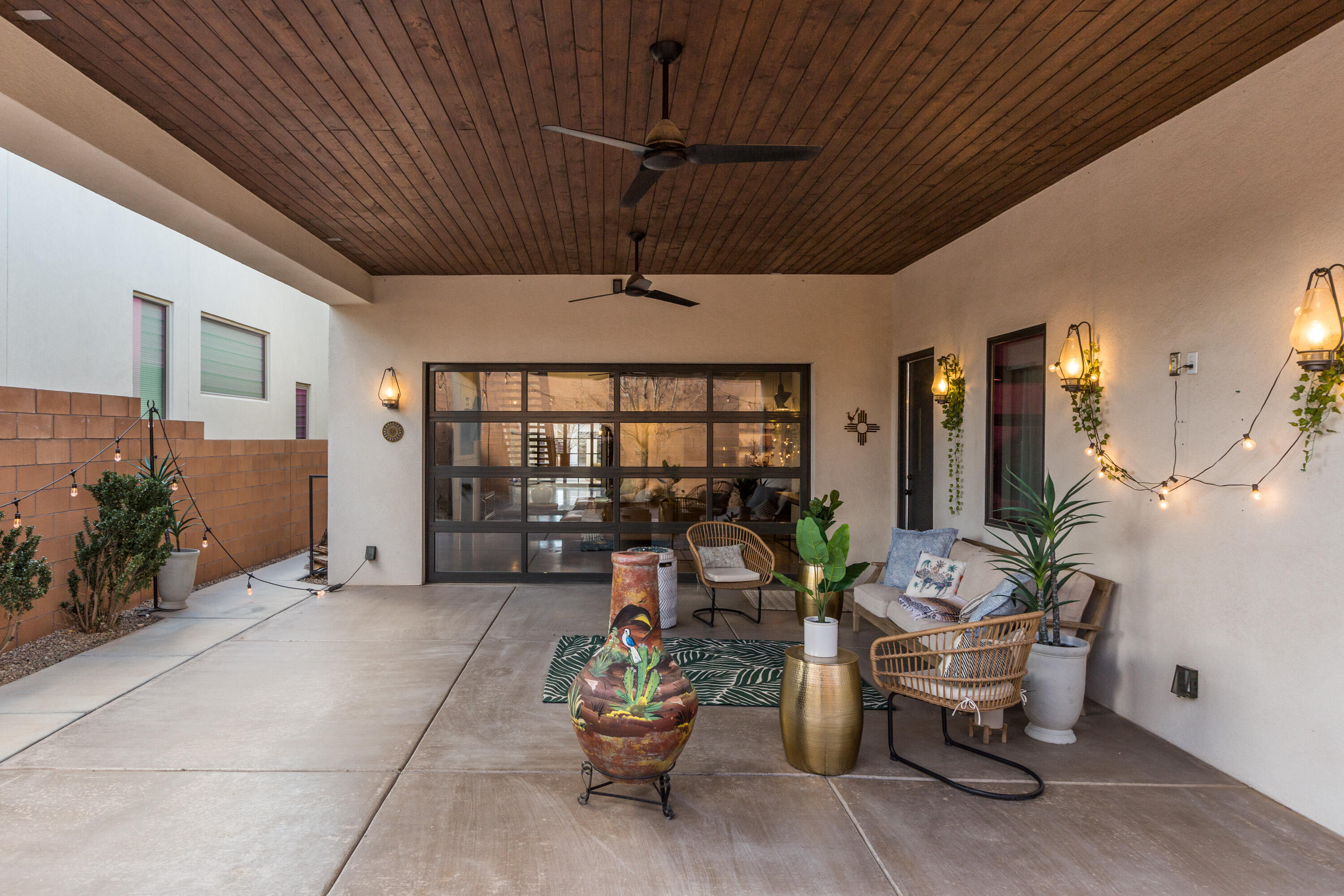 8828 SILVER OAK Lane NE