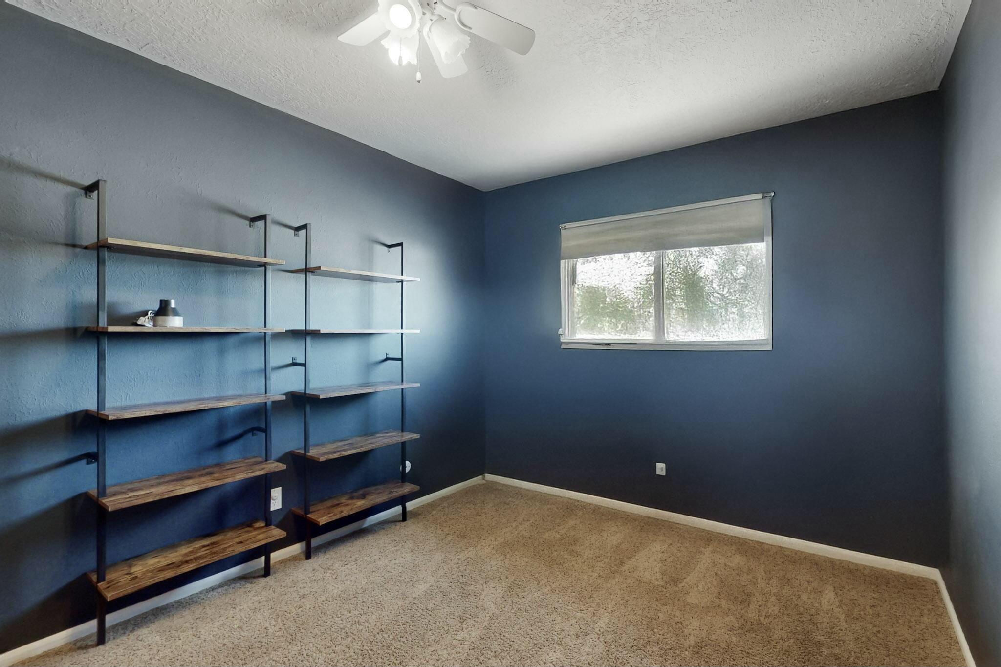 2616 HIAWATHA Drive NE