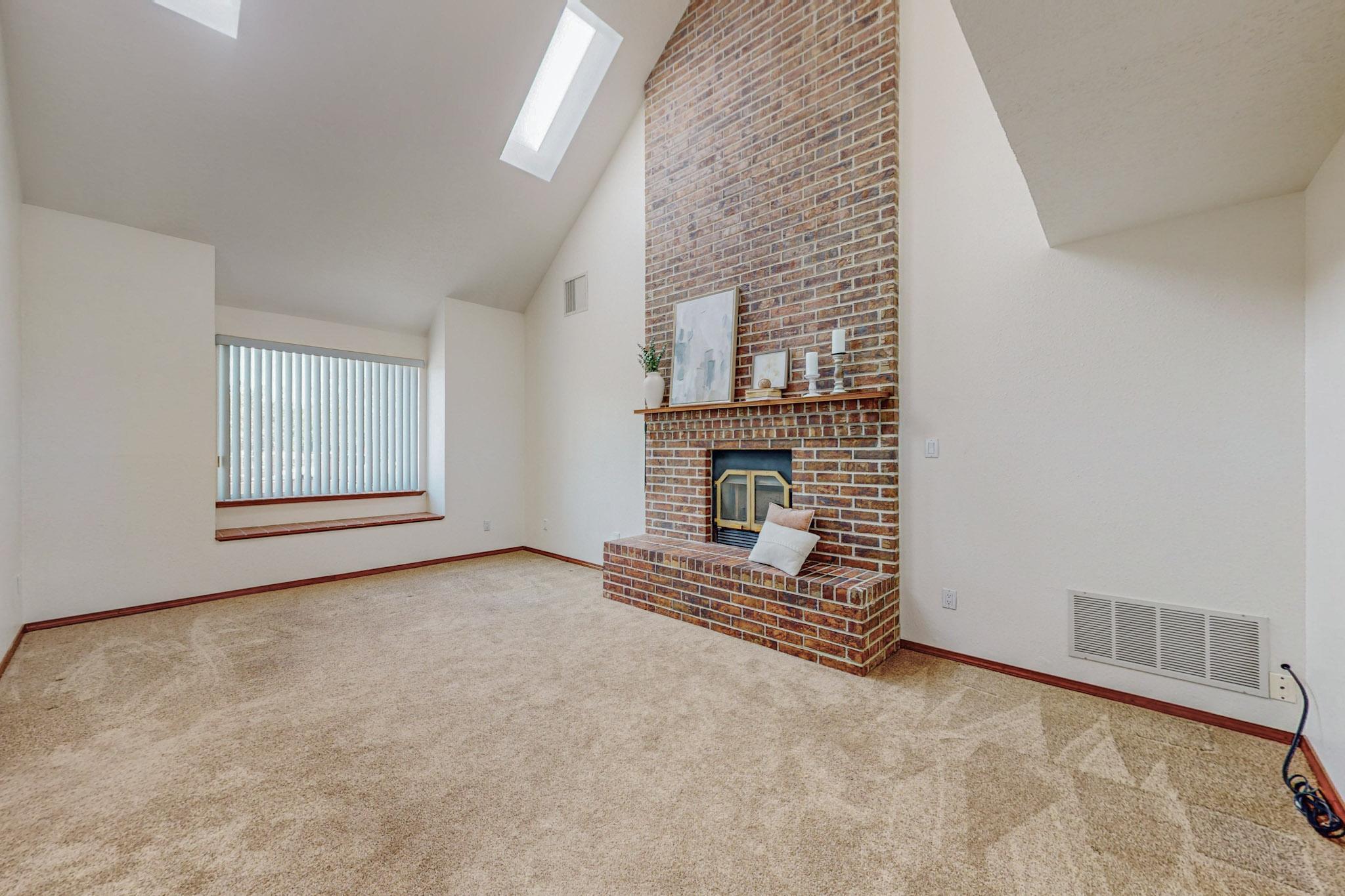 803 CANAL Boulevard SW
