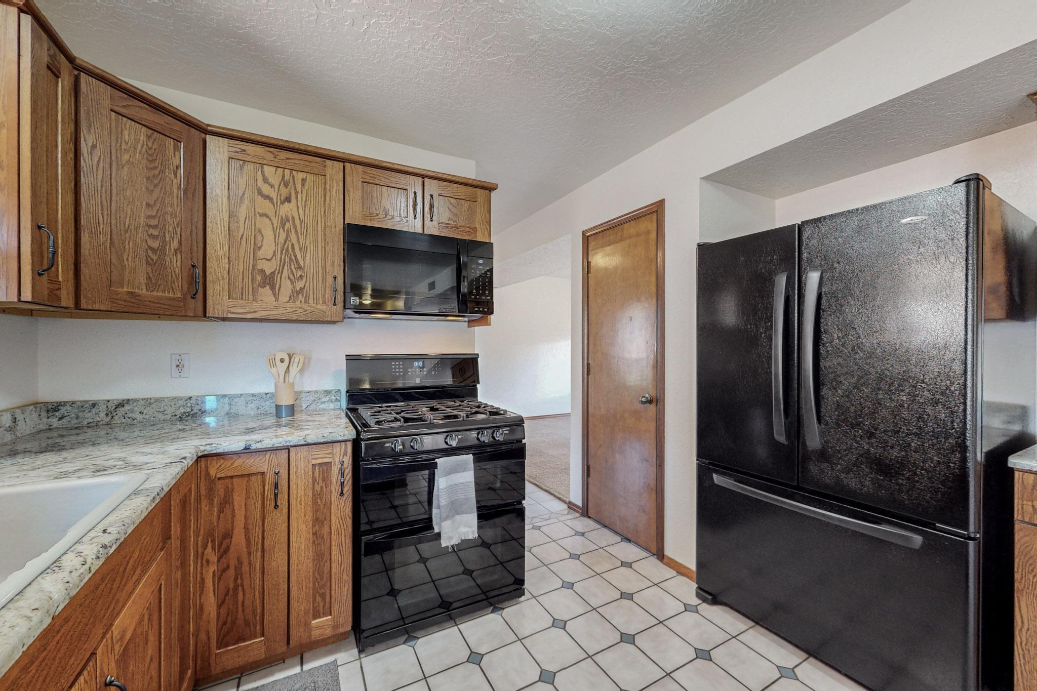 803 CANAL Boulevard SW