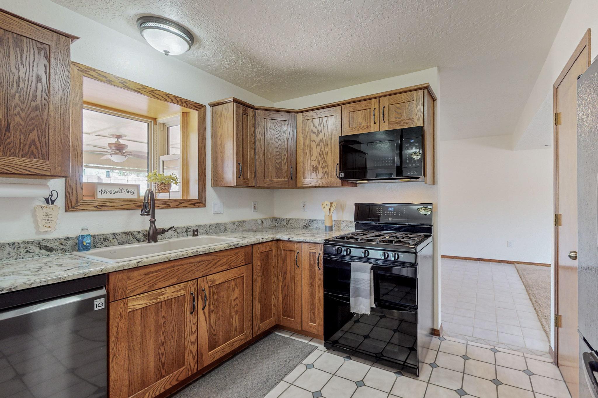 803 CANAL Boulevard SW