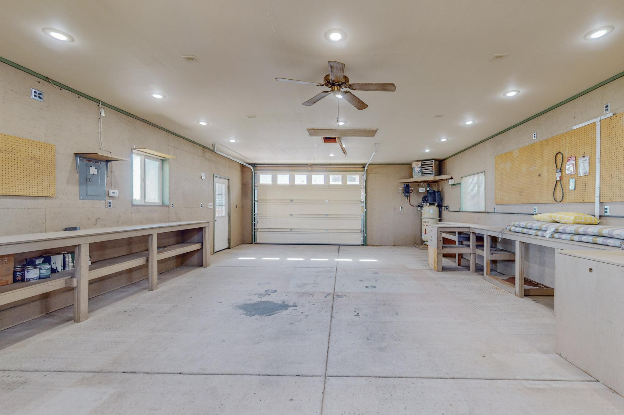 803 CANAL Boulevard SW