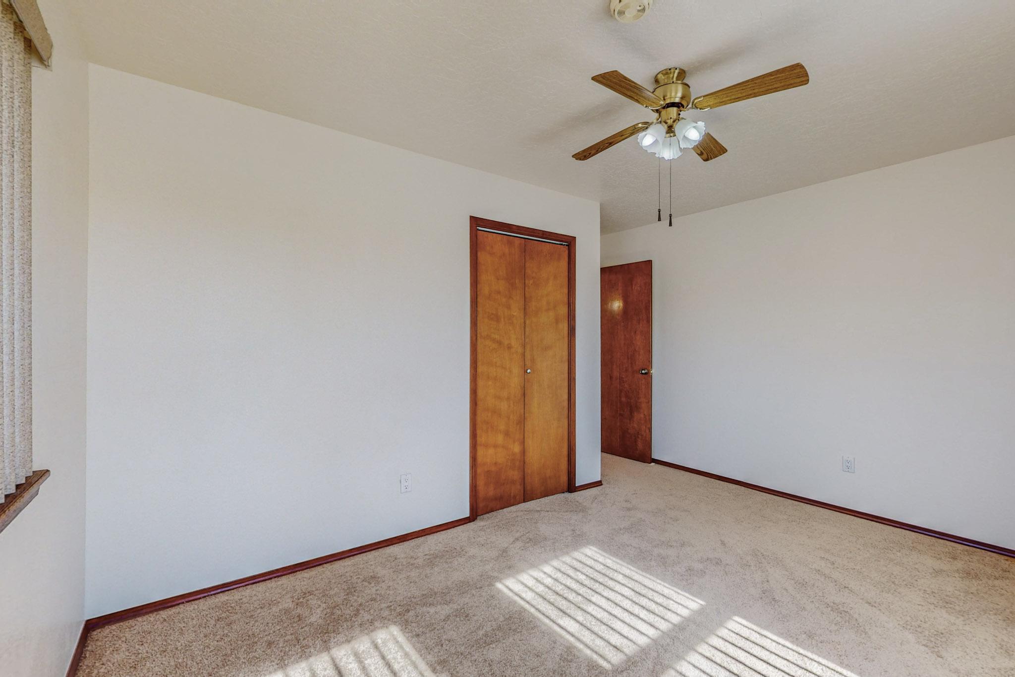 803 CANAL Boulevard SW