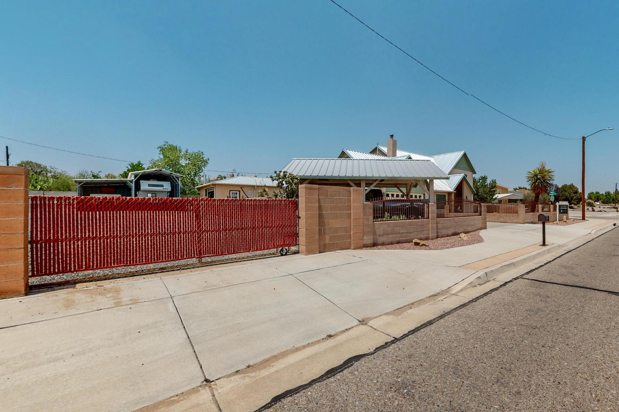 803 CANAL Boulevard SW