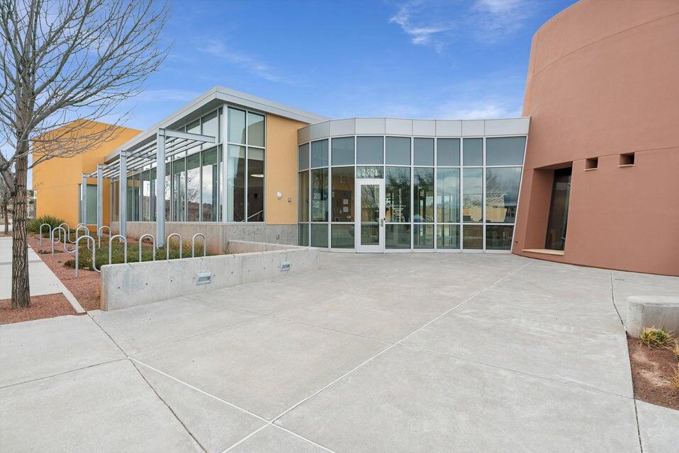 2789 N Kings Canyon Loop NE Lane NE