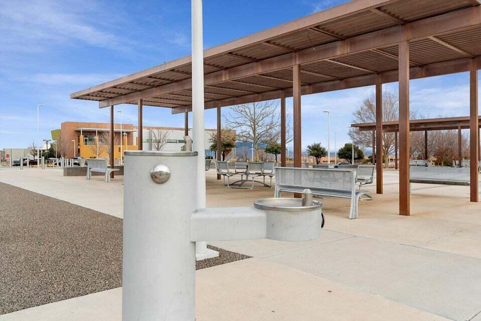 2789 N Kings Canyon Loop NE Lane NE