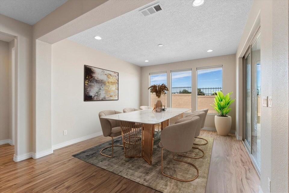 2789 N Kings Canyon Loop NE Lane NE