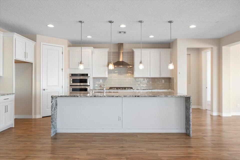 2789 N Kings Canyon Loop NE Lane NE