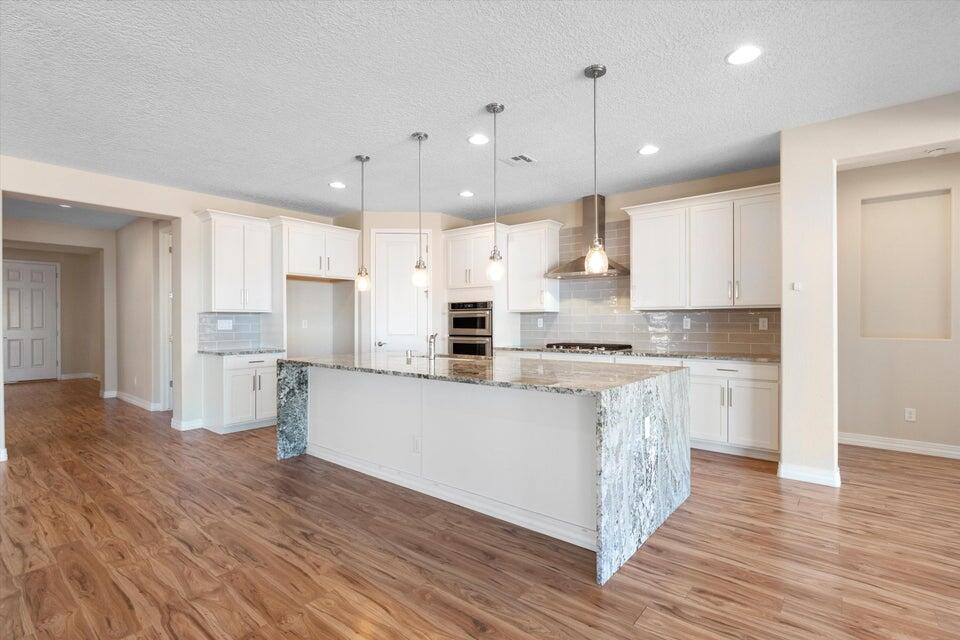2789 N Kings Canyon Loop NE Lane NE