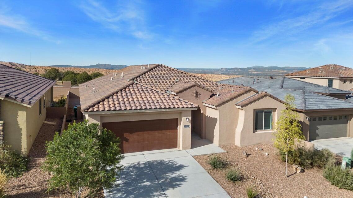 2789 N Kings Canyon Loop NE Lane NE