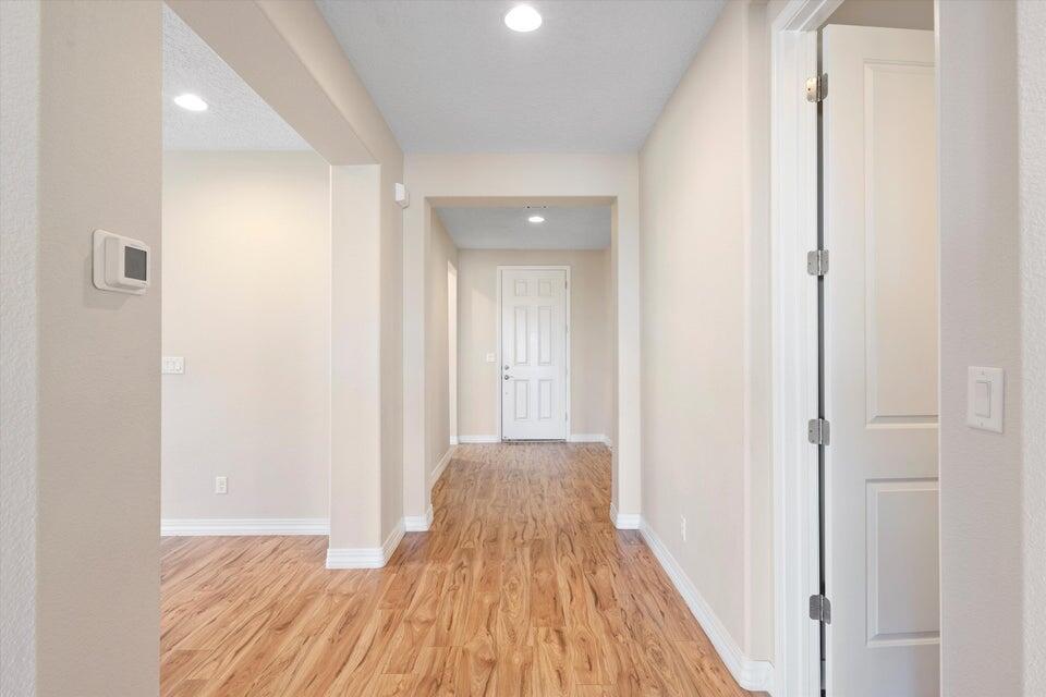 2789 N Kings Canyon Loop NE Lane NE