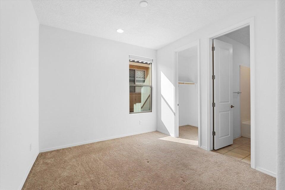 2789 N Kings Canyon Loop NE Lane NE