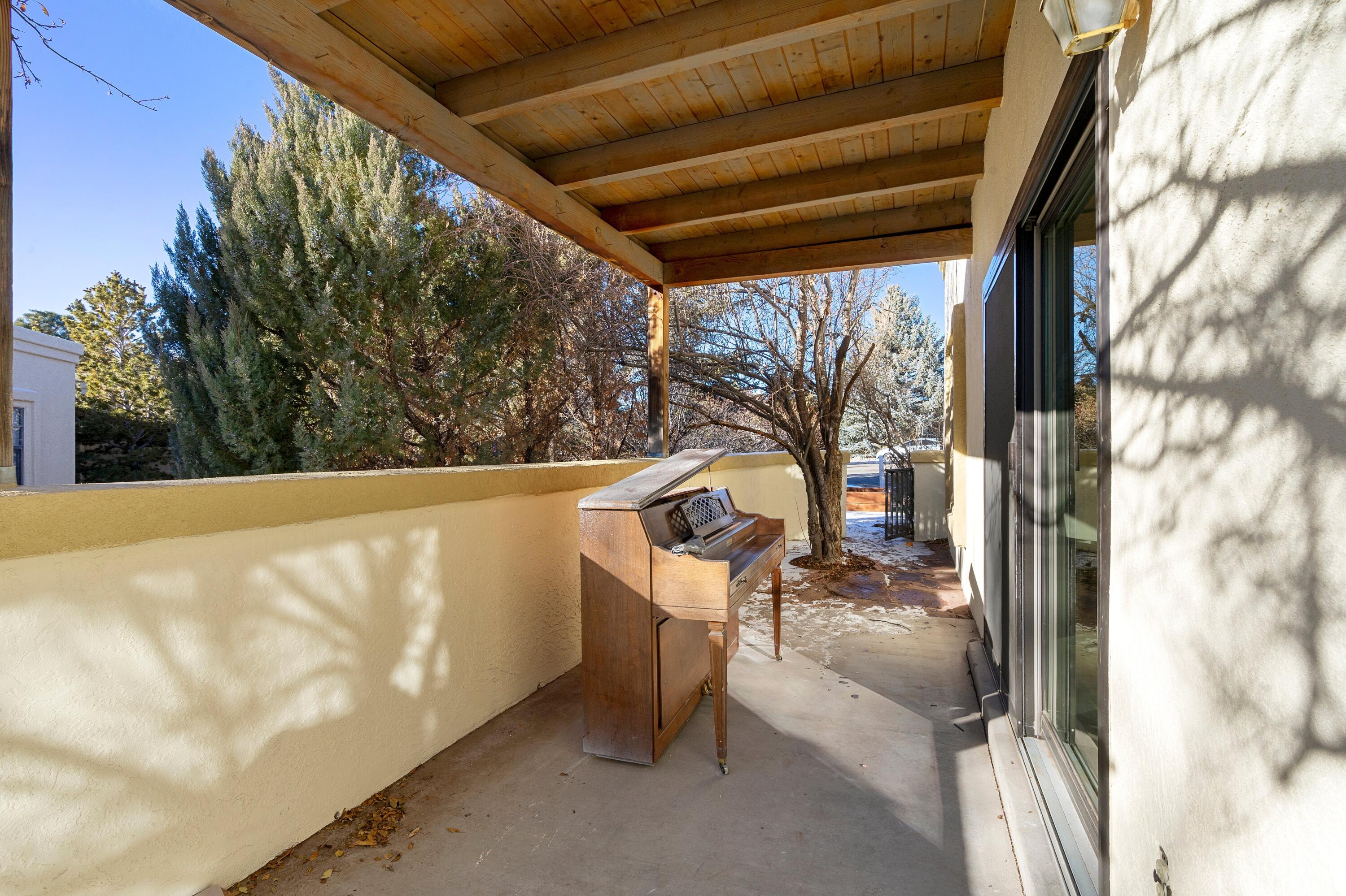 2300 NORTH Court