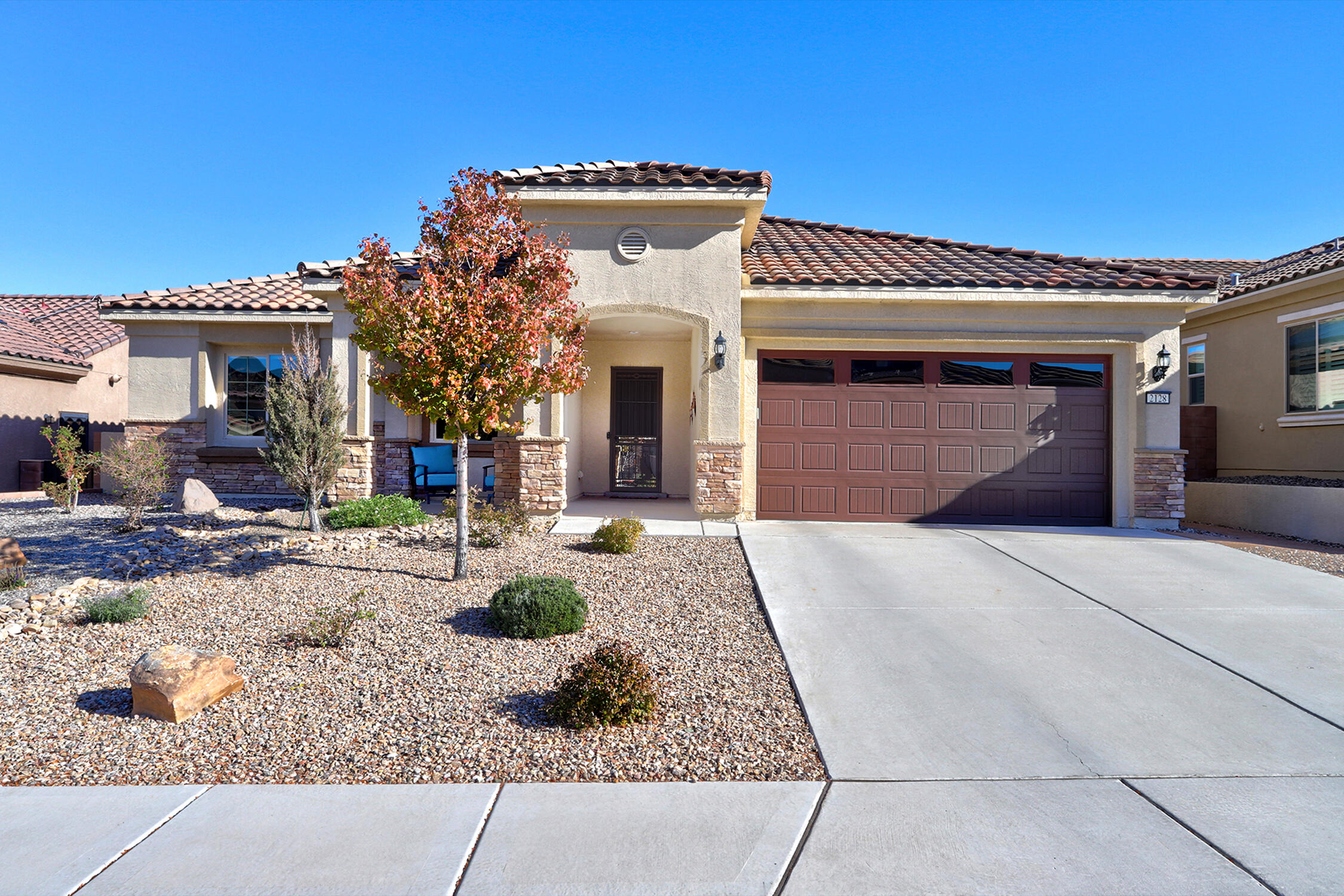 2128 GOOSE LAKE Trail NW