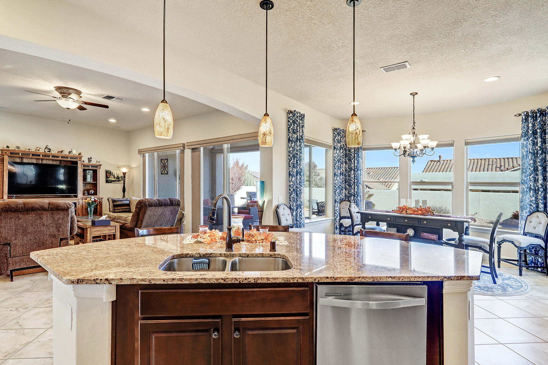 2128 GOOSE LAKE Trail NW