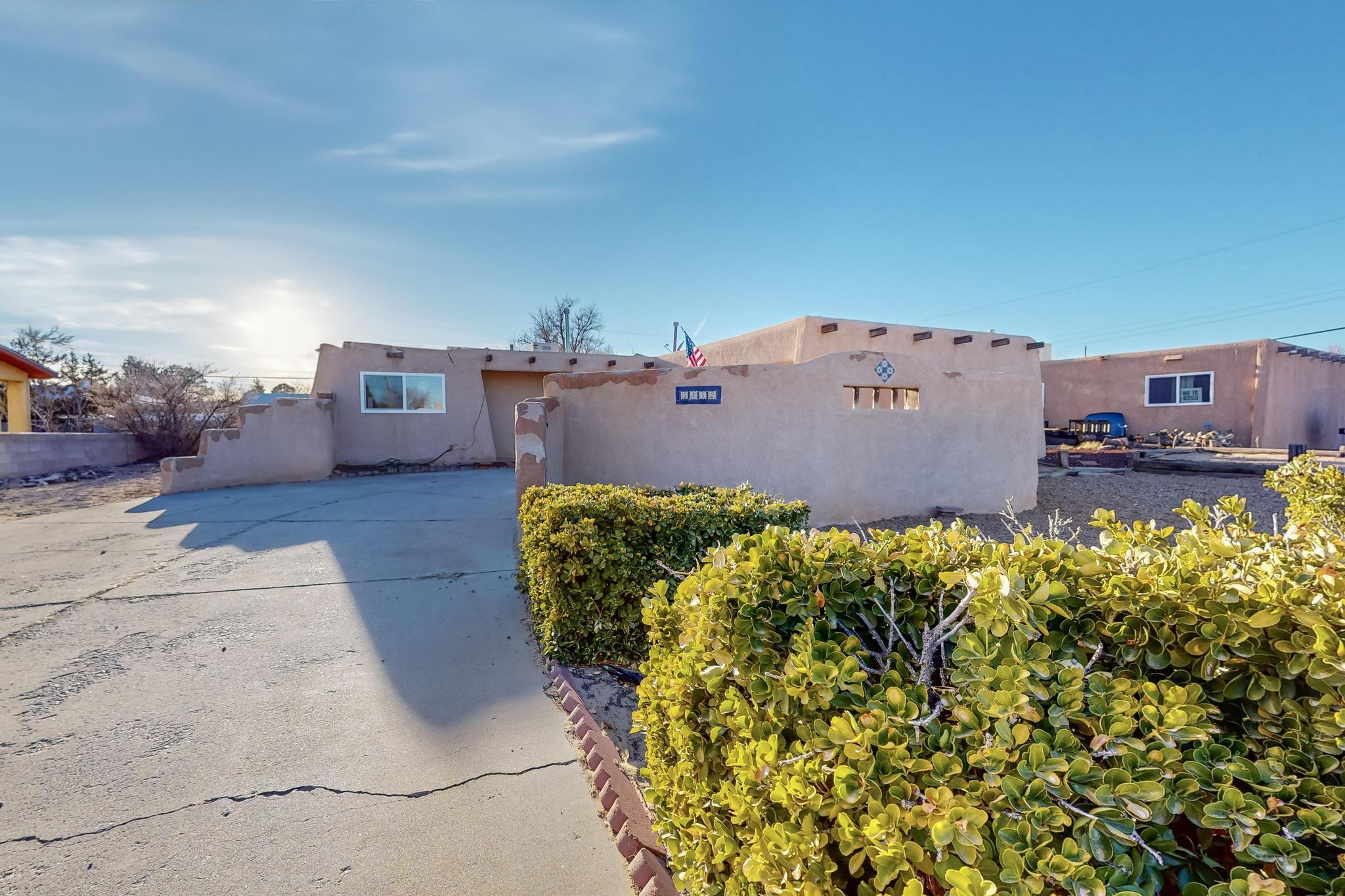 5852 AVENIDA LA BARRANCA Place NW