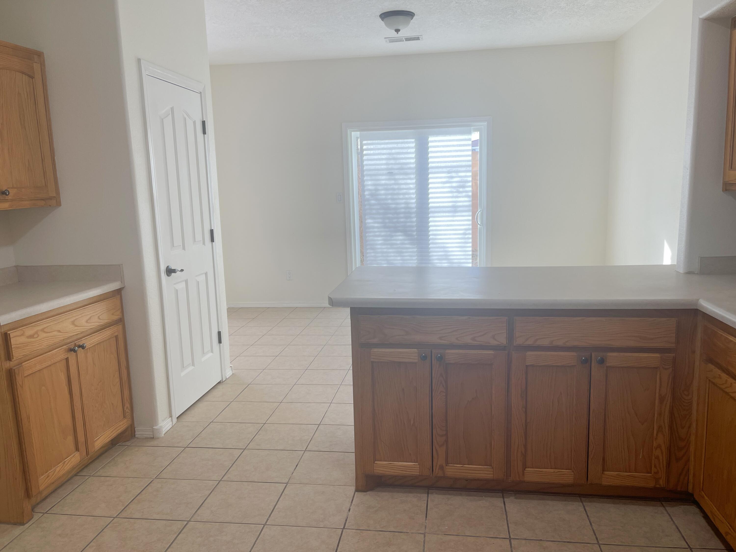 1601 CORTE DEL SOL NW