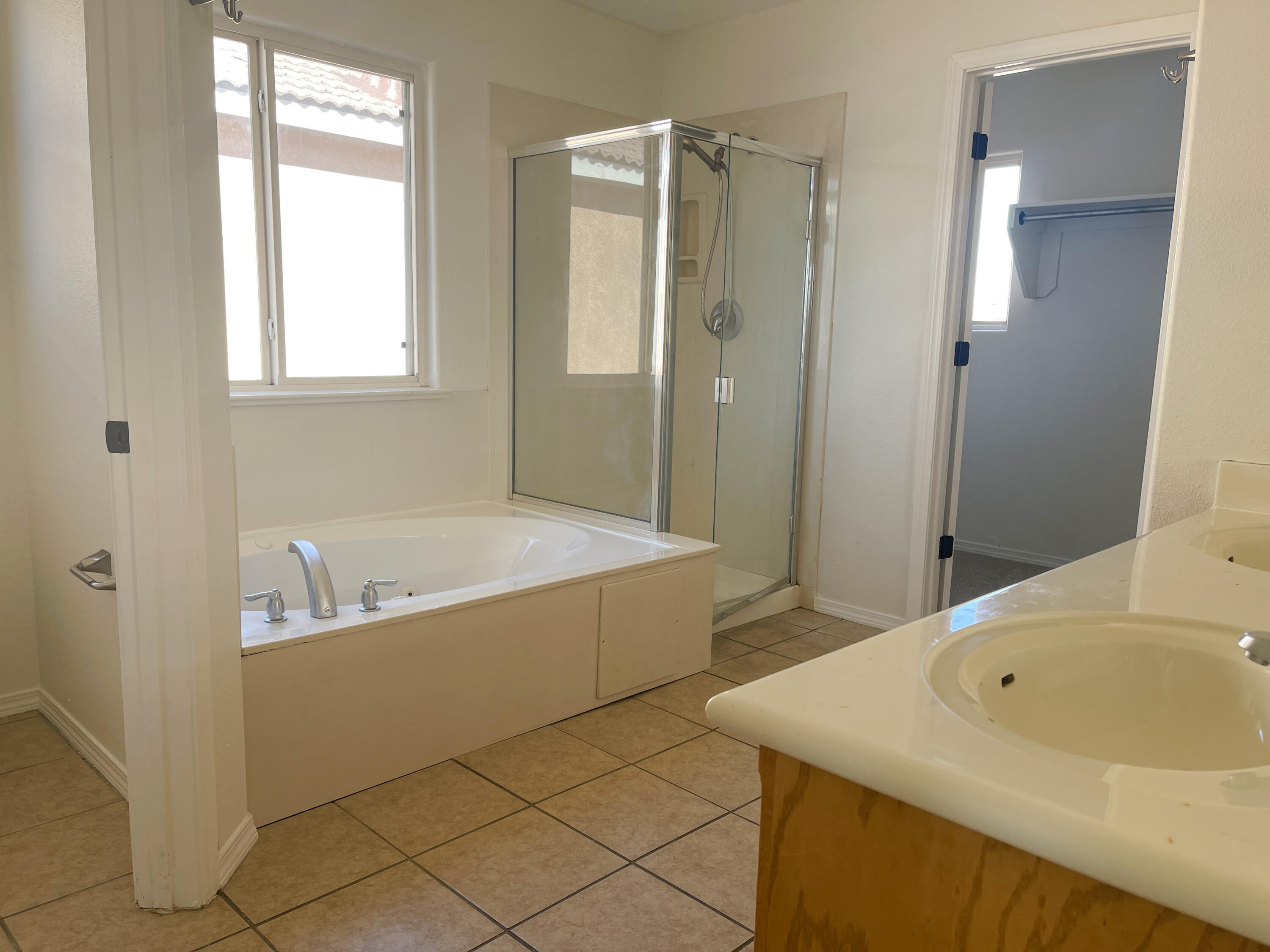 1601 CORTE DEL SOL NW