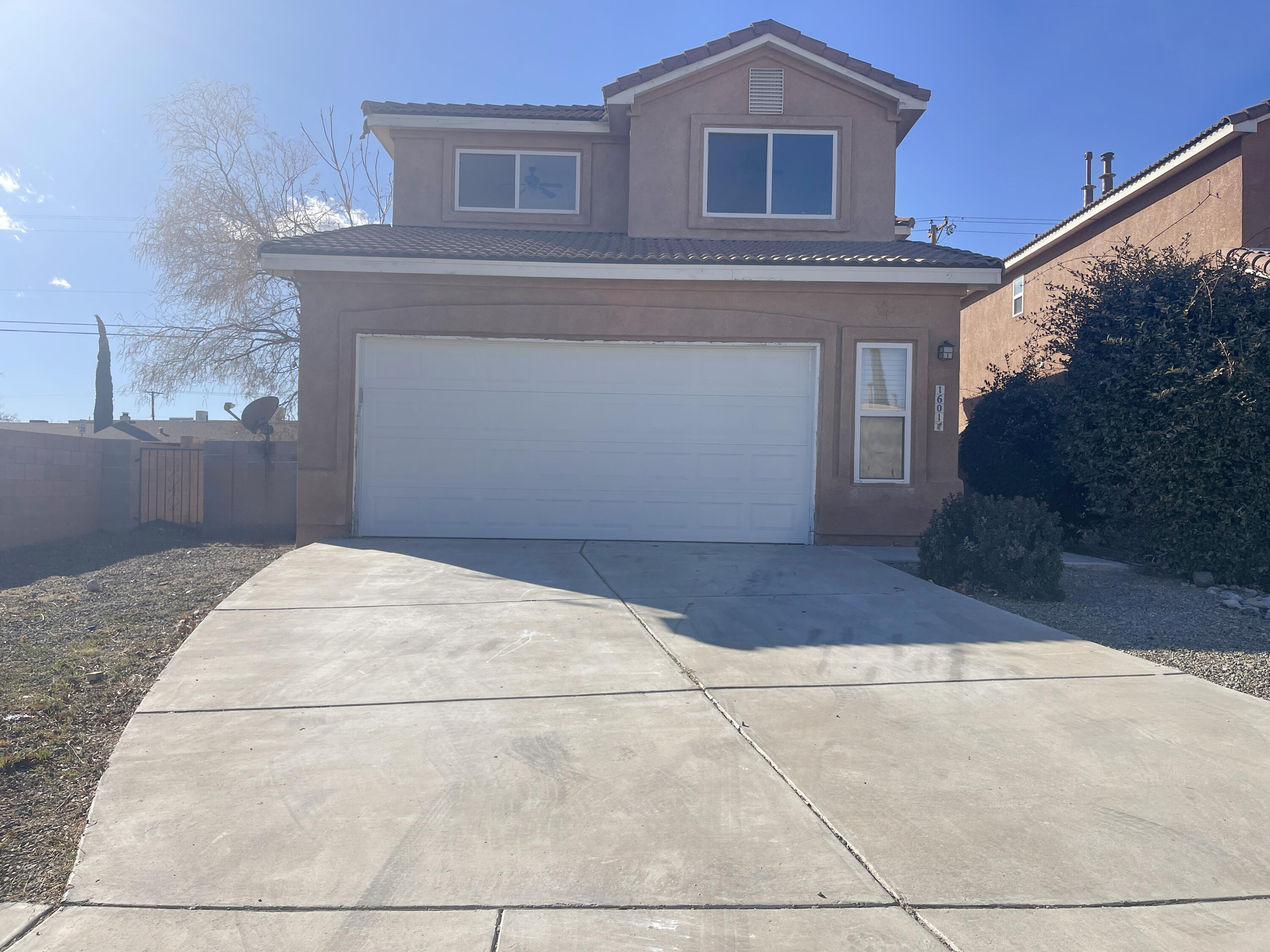 1601 CORTE DEL SOL NW