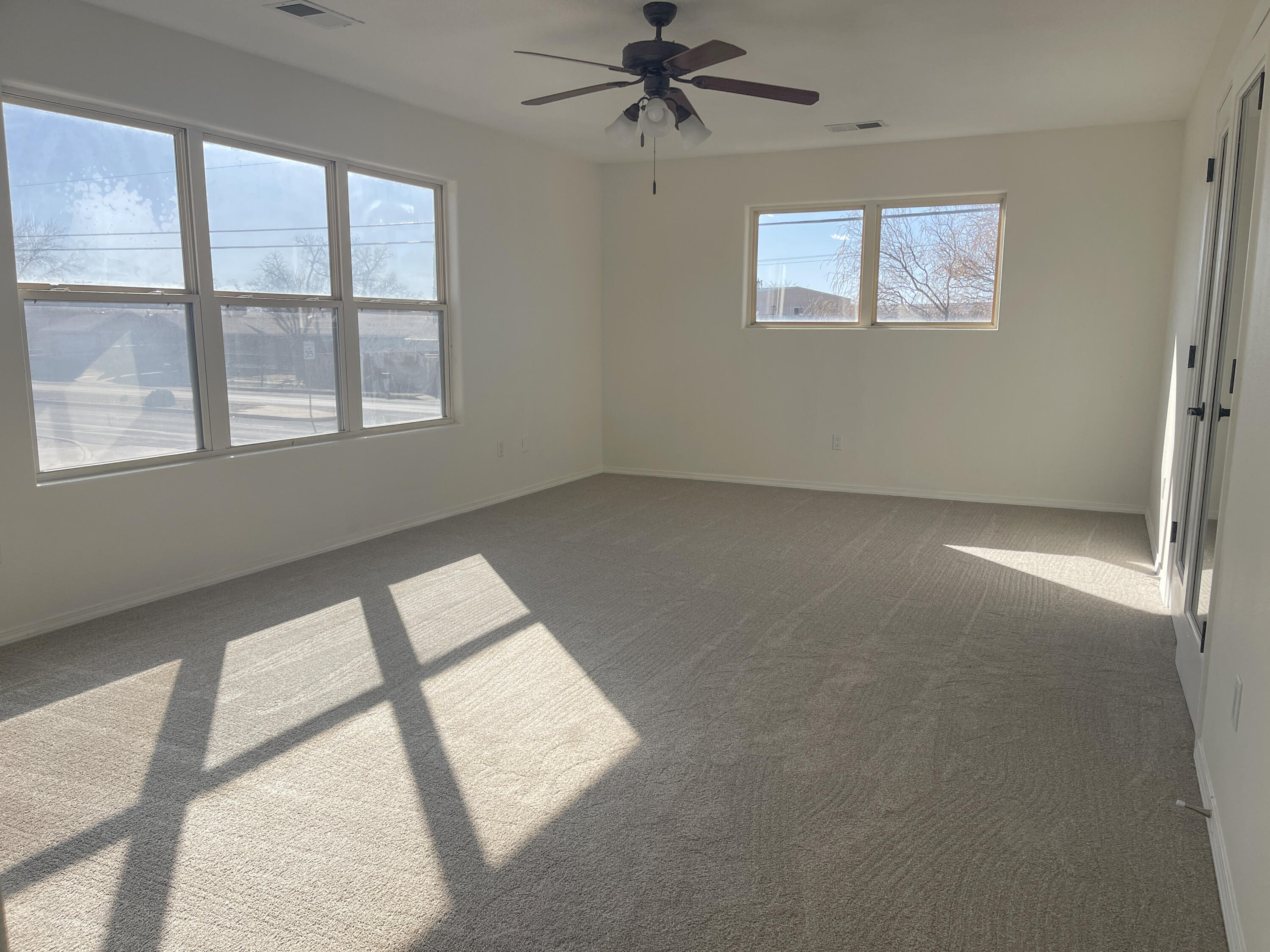1601 CORTE DEL SOL NW