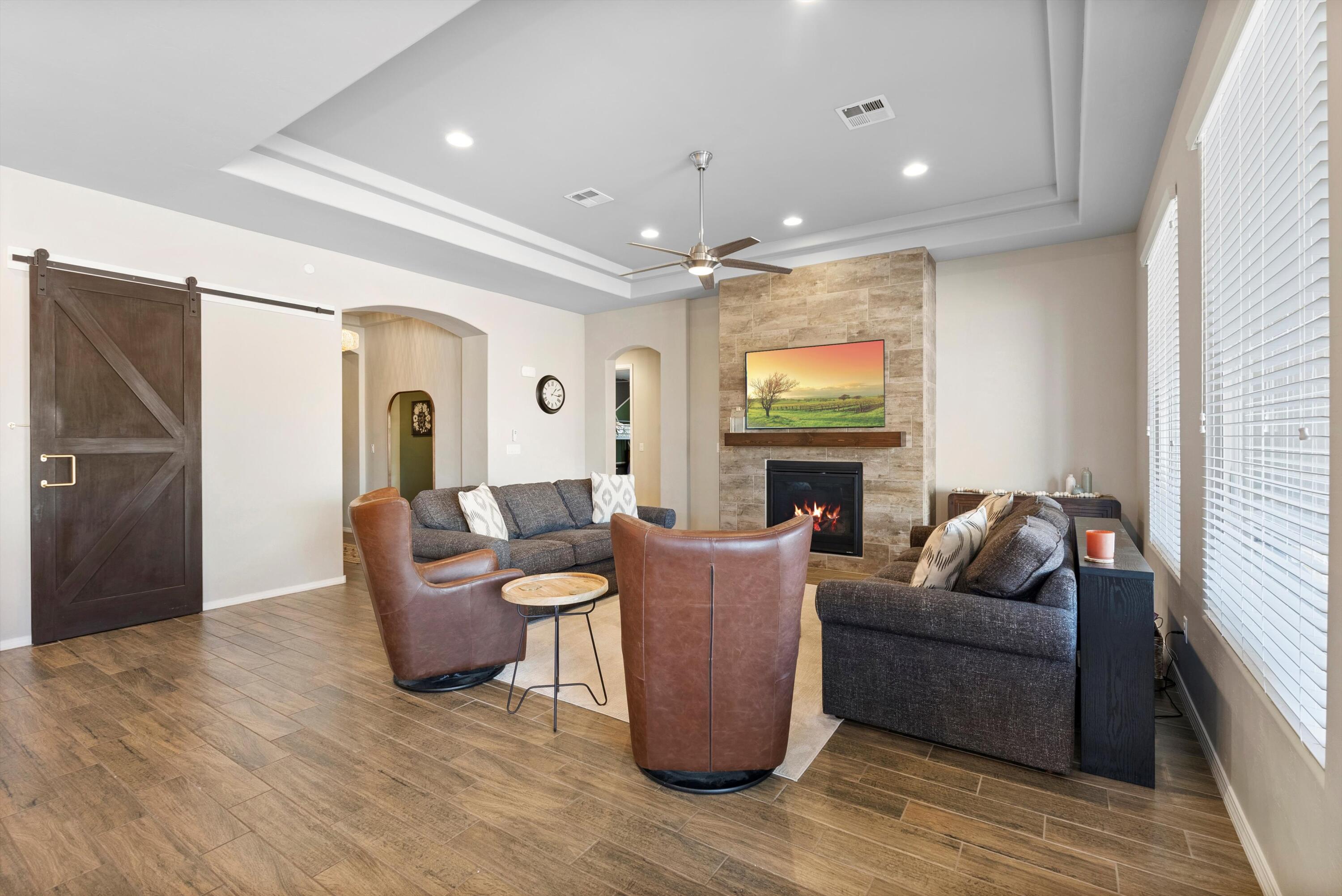 6965 CLEARY Loop NE
